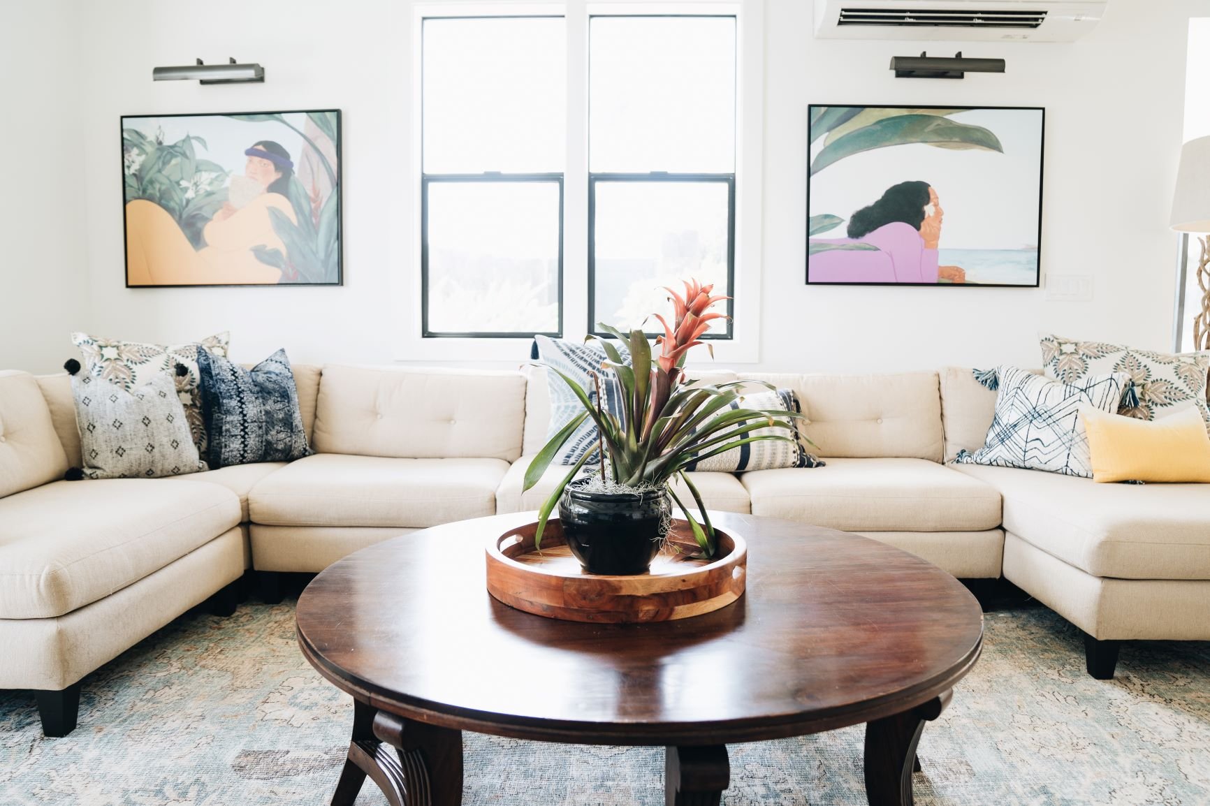 livingroom-small.jpg