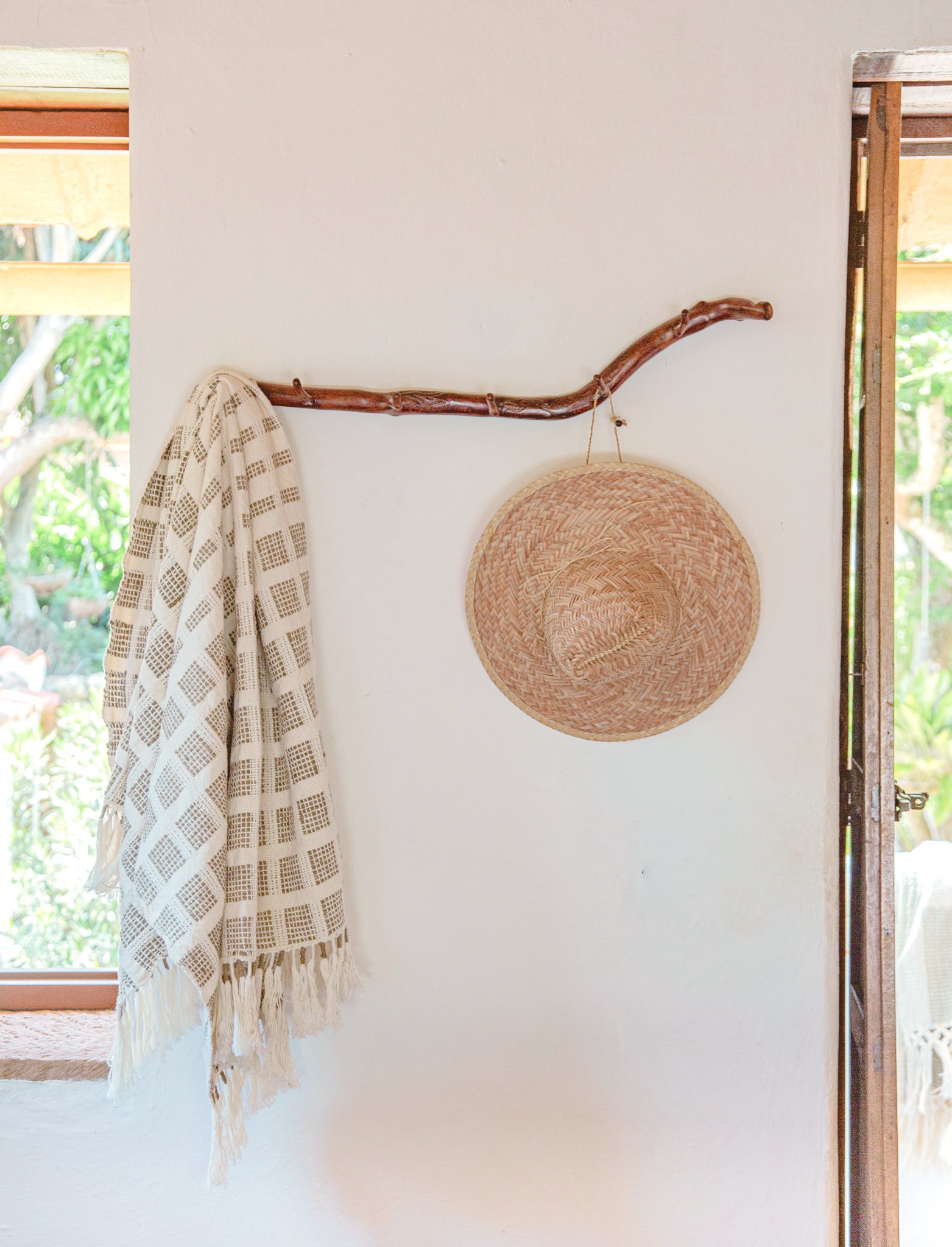 Zuahaza_Barichara_Spring_Bedroom_Decor_14.jpg
