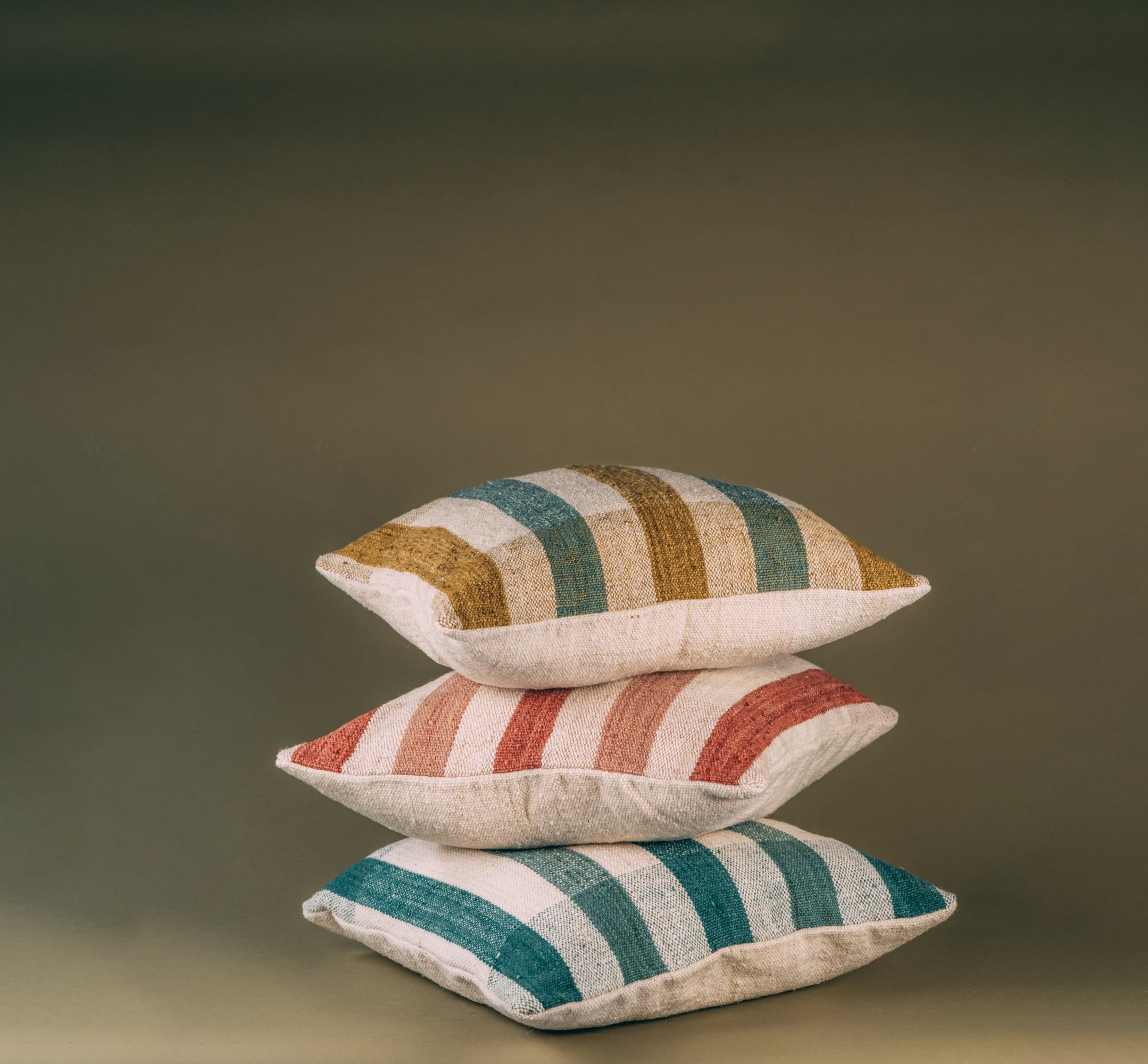 Mayapo Wool Pillow Cover (3 colors)
