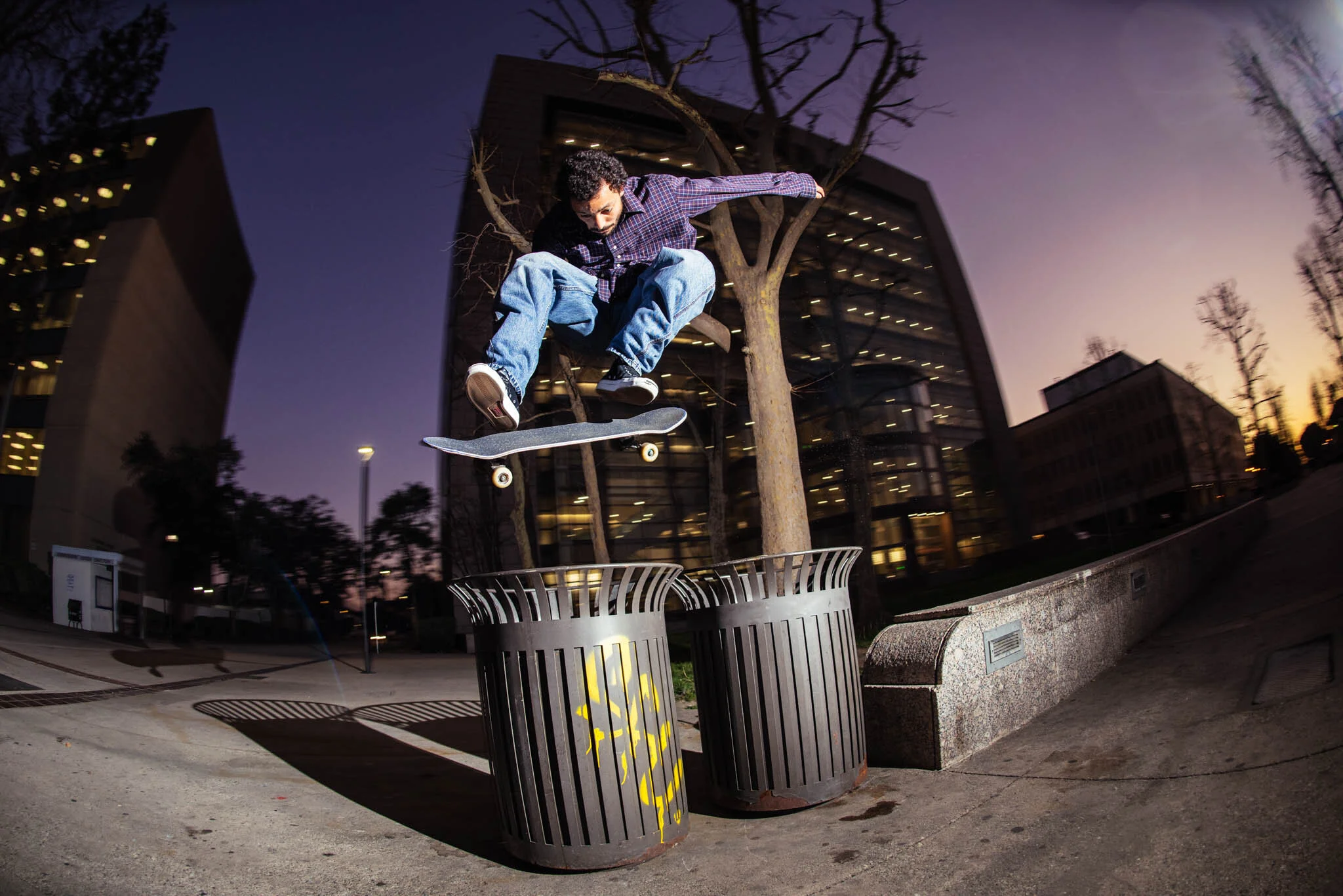 20200216adrian herrera van nuys courthouse kickflip 2 cans-91.jpg