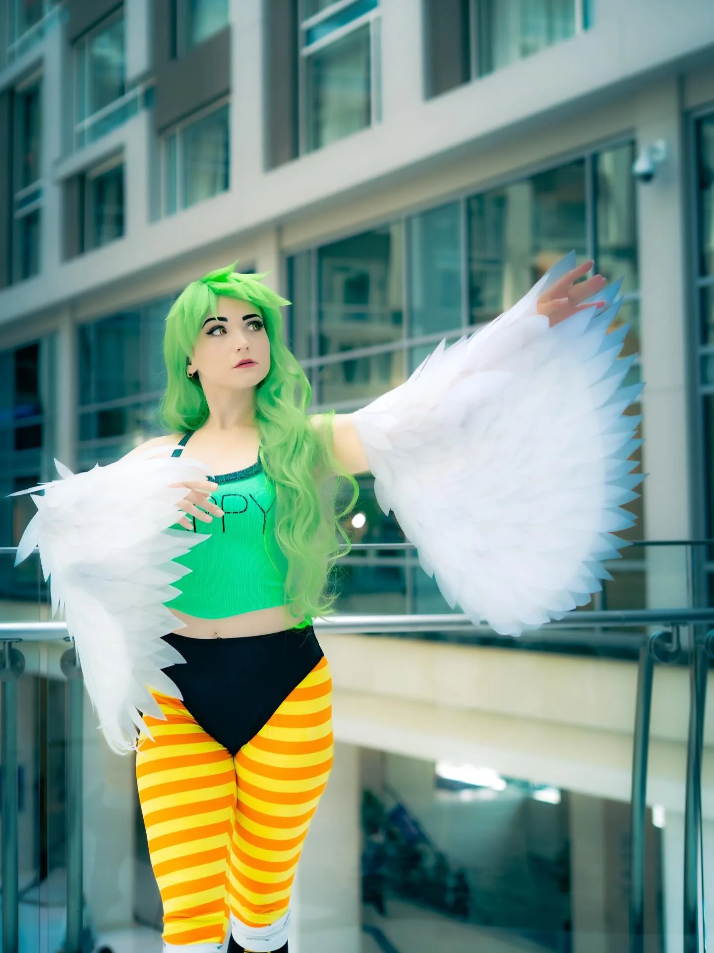 @dandoesdressup as Monet from One Piece at @otakonpics 

I had caught up to what is apparently 1100 episodes of the first season last year and have since fallen behind 20-30 but in perspective that&rsquo;s really not much 😅

#monetonepiece #otakon20