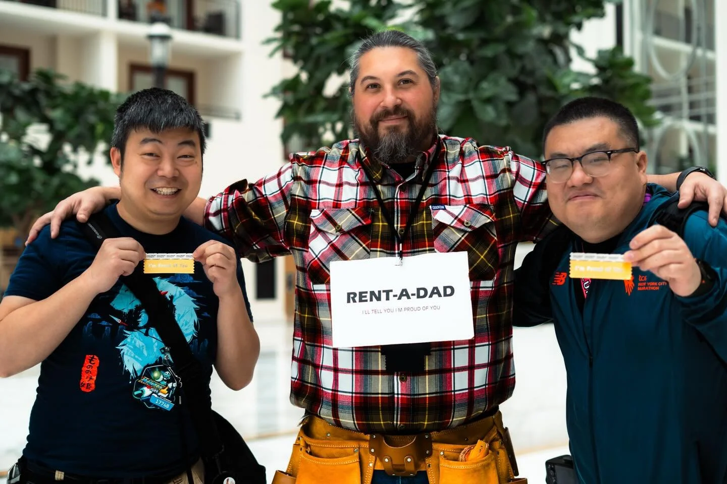 Who wouldn&rsquo;t be proud of @imstee58 @quachstar.jpg and @cosplayxbae ? @tarango_custom_forge handing out the ribbons at @magfest 

#magfest #magfest2026