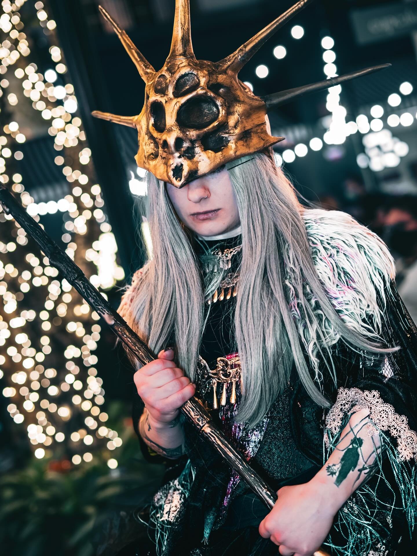 @sam.bhar as Aldrich from Dark Souls 3 at @magfest 
Cosplay created by @amazonmandy and is absolutely amazing!

#aldrichdevourerofgods #darksouls3 #darksoulscosplay #aldrichcosplay #soulsborne