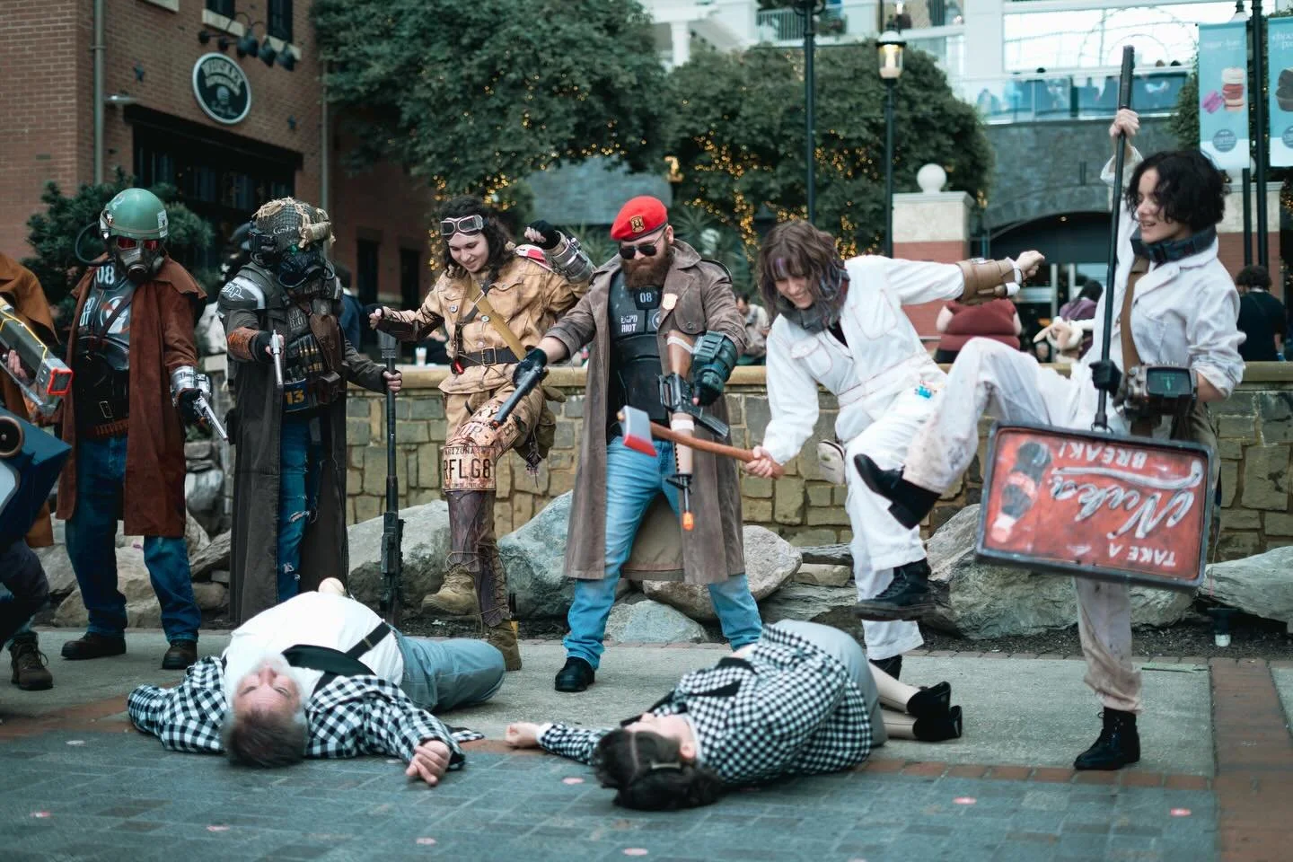 I had a lot of fun at the @fallout meetup at @magfest even though I was a few minutes late 👀. Everyone was great actors too! @falloutonprime take note! 

#fallout #falloutcosplay #magfest #magfest2026