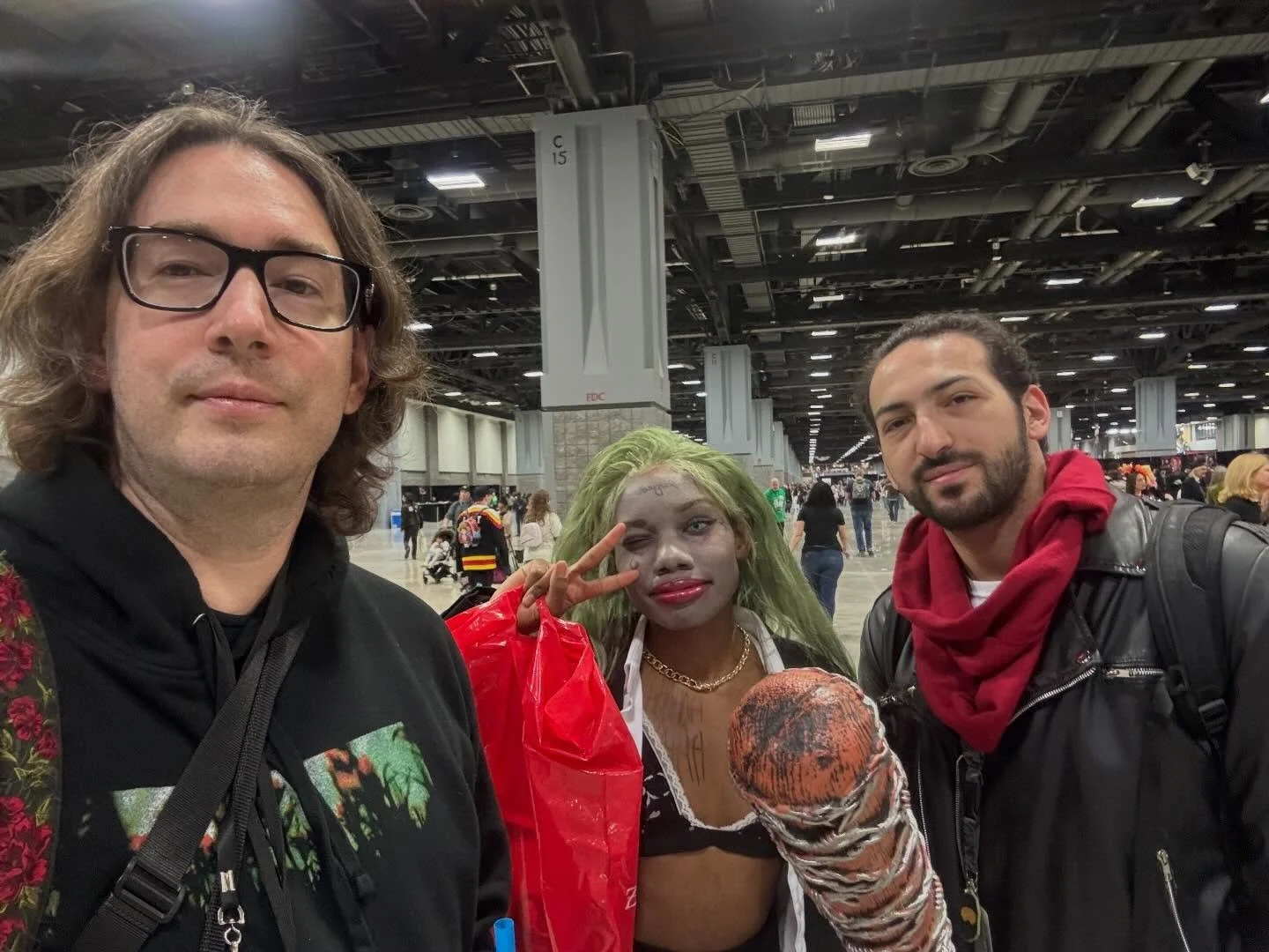 Last day of @awesomecons and it went by so fast, mentally it feels like there is still another day or two. My mind is set on it being Friday 😭 
Thank you so much to all my friends and the new people I met. It&rsquo;s been such a great time! 

Specia