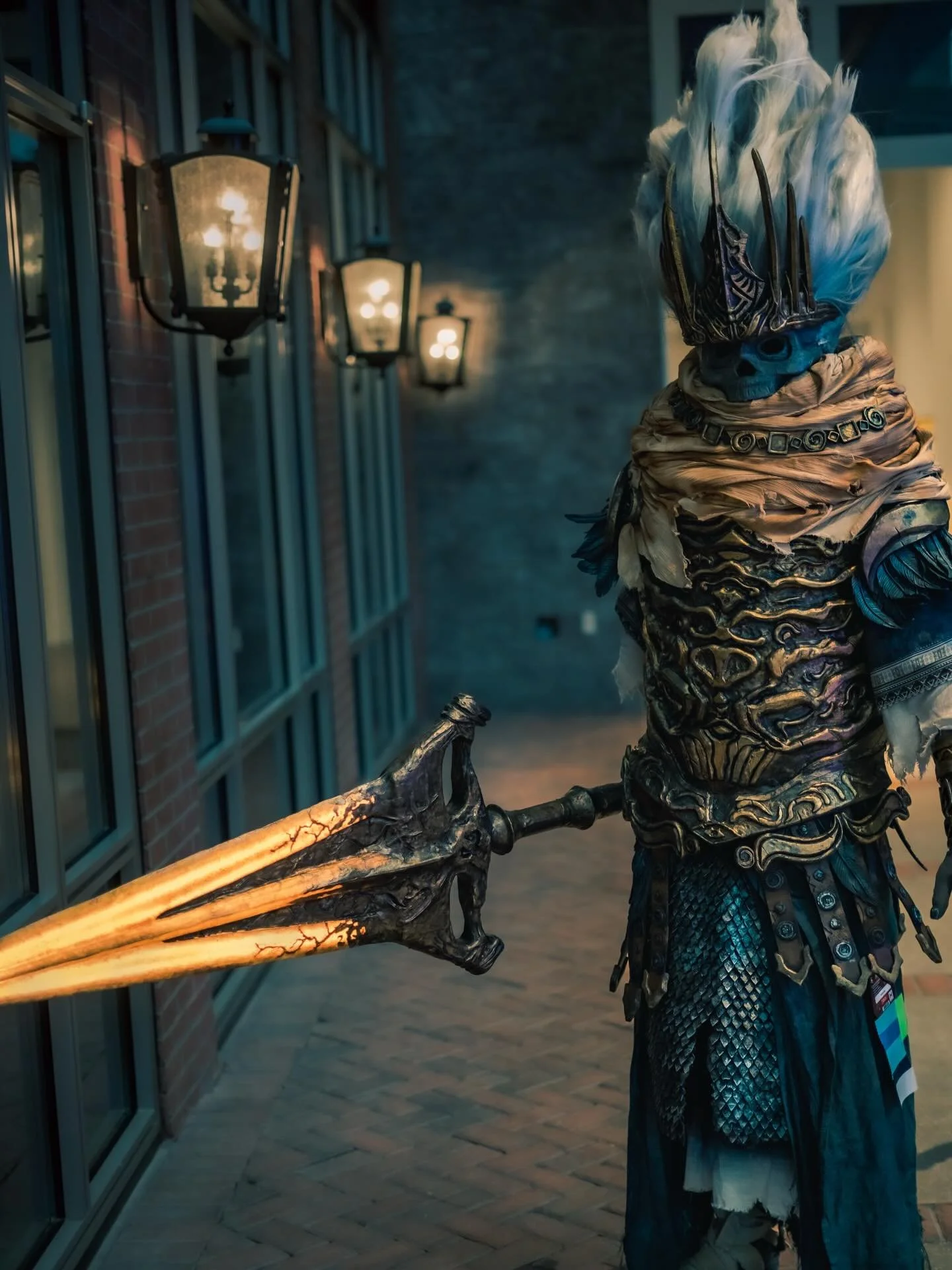 The Nameless King from Dark Souls by @alexrendesign at @magfest 

#darksouls #darksoulscosplay #namelessking #namelesskingcosplay #magfest