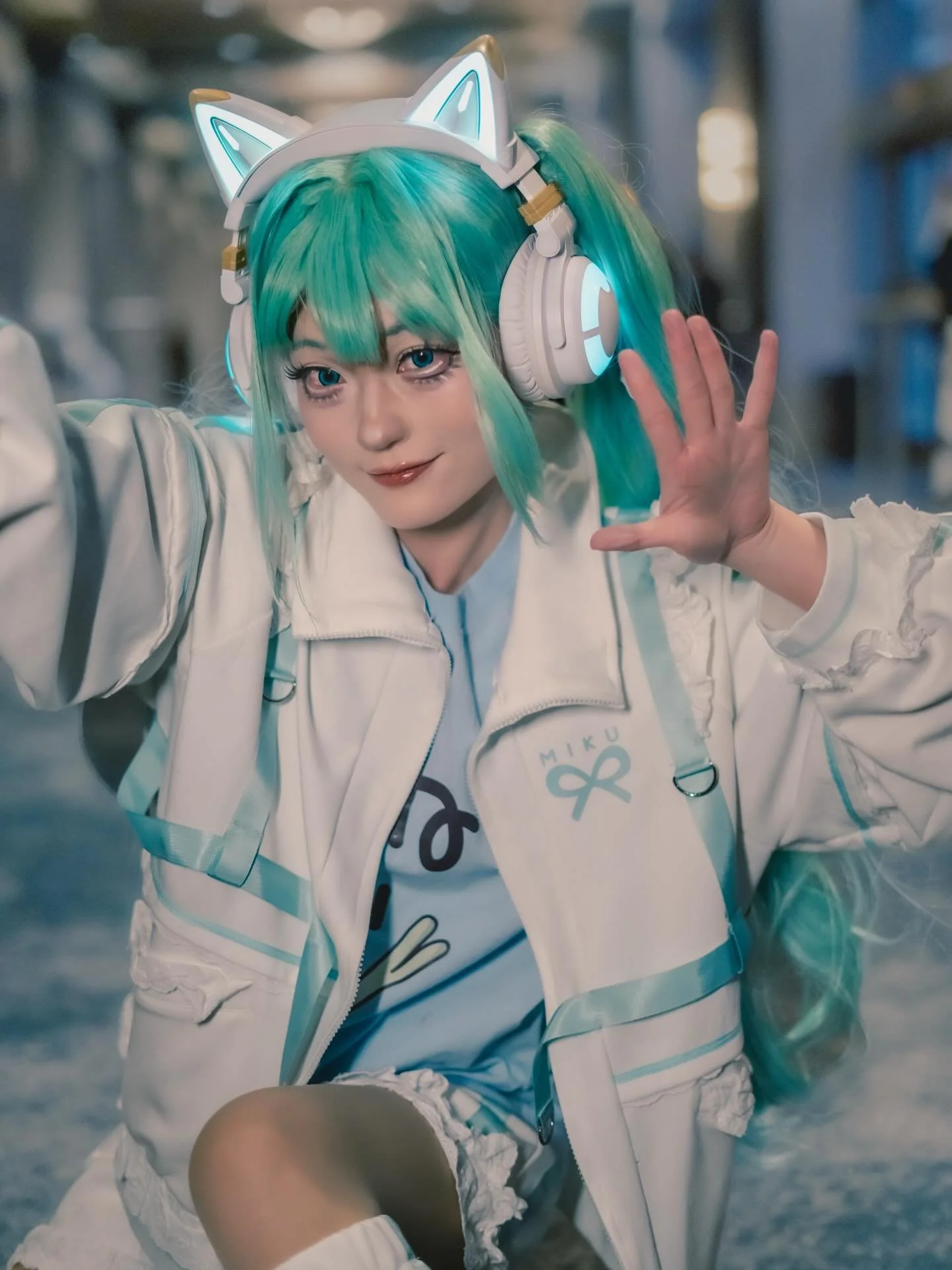 The amazing @huluwa_orzlaplace as Miku part one of three at @animeotapia in January! 

#miku #hatsunemiku #mikucosplay #hatsunemikucosplay #animeotapia