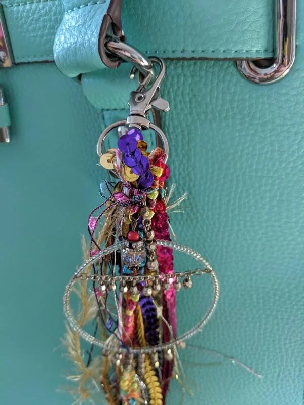 Tassels_onbag2_6717a76b-5563-4cf4-814e-a0efae10a5fa.jpg