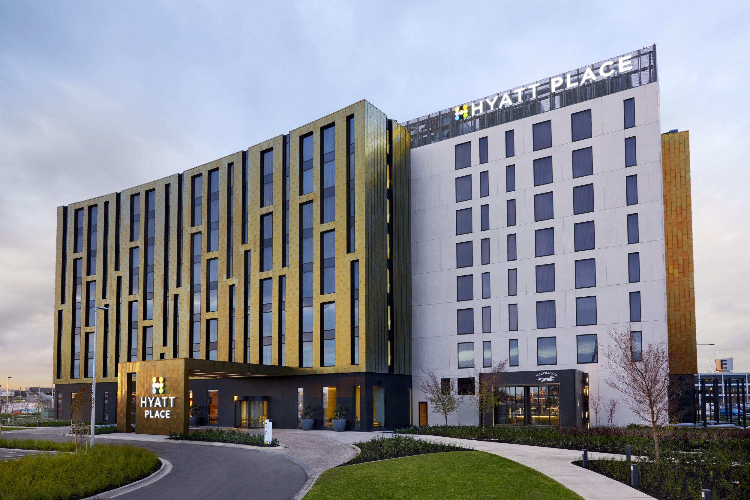 Hyatt+Place+Melbourne+-+Masthead+1.jpg