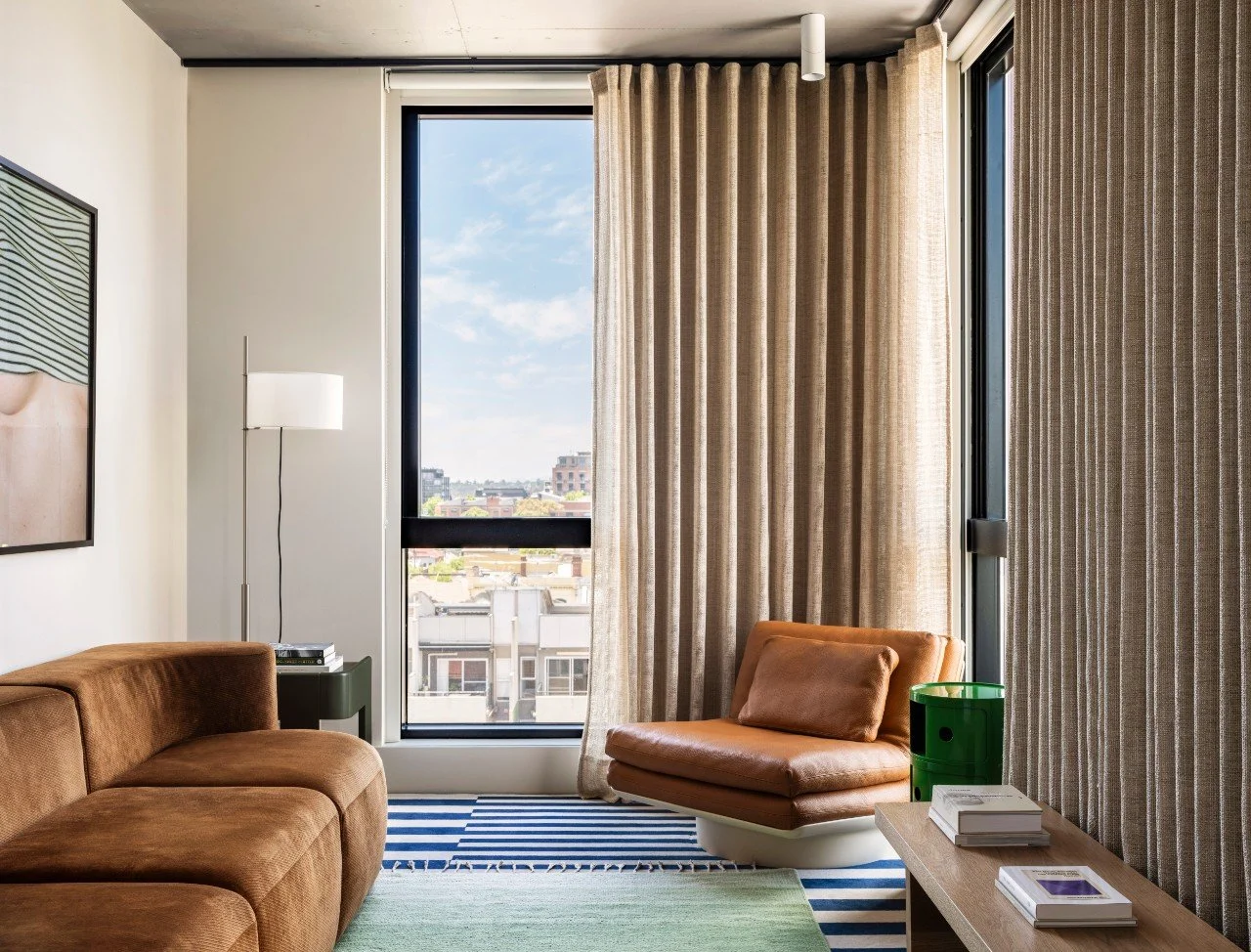 MELSX-P0084-Suite-Spot-Living-1280x1280.jpeg