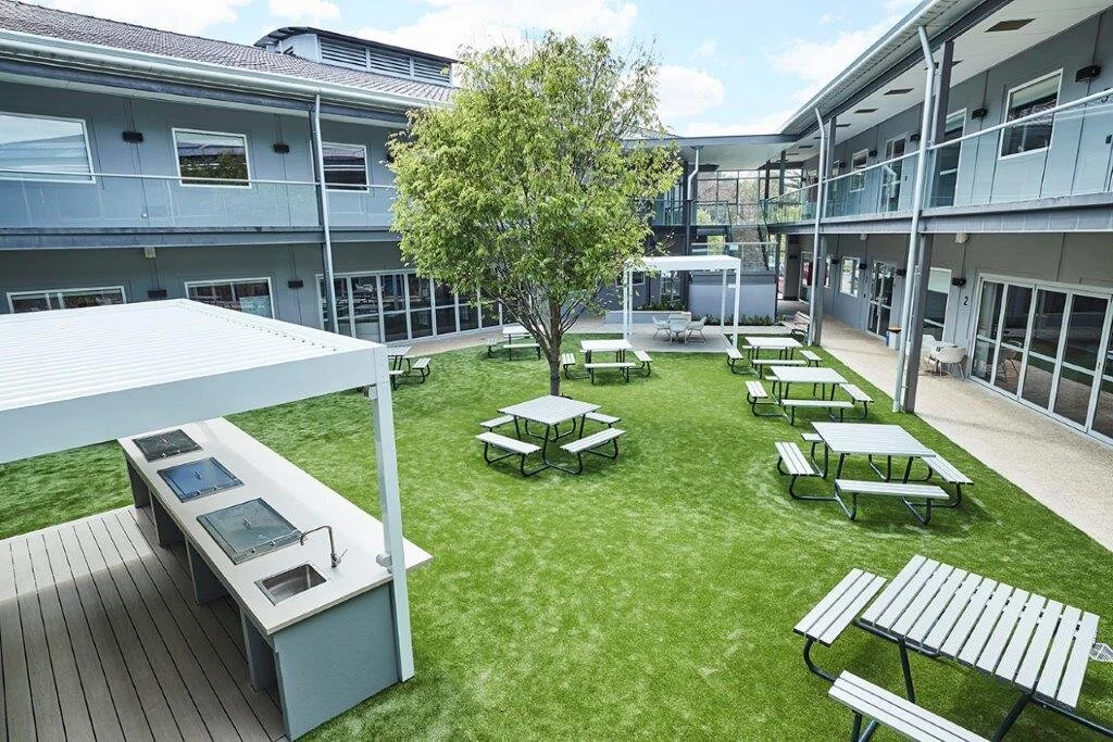 Brodie Hall Horizon Courtyard (4).jpg