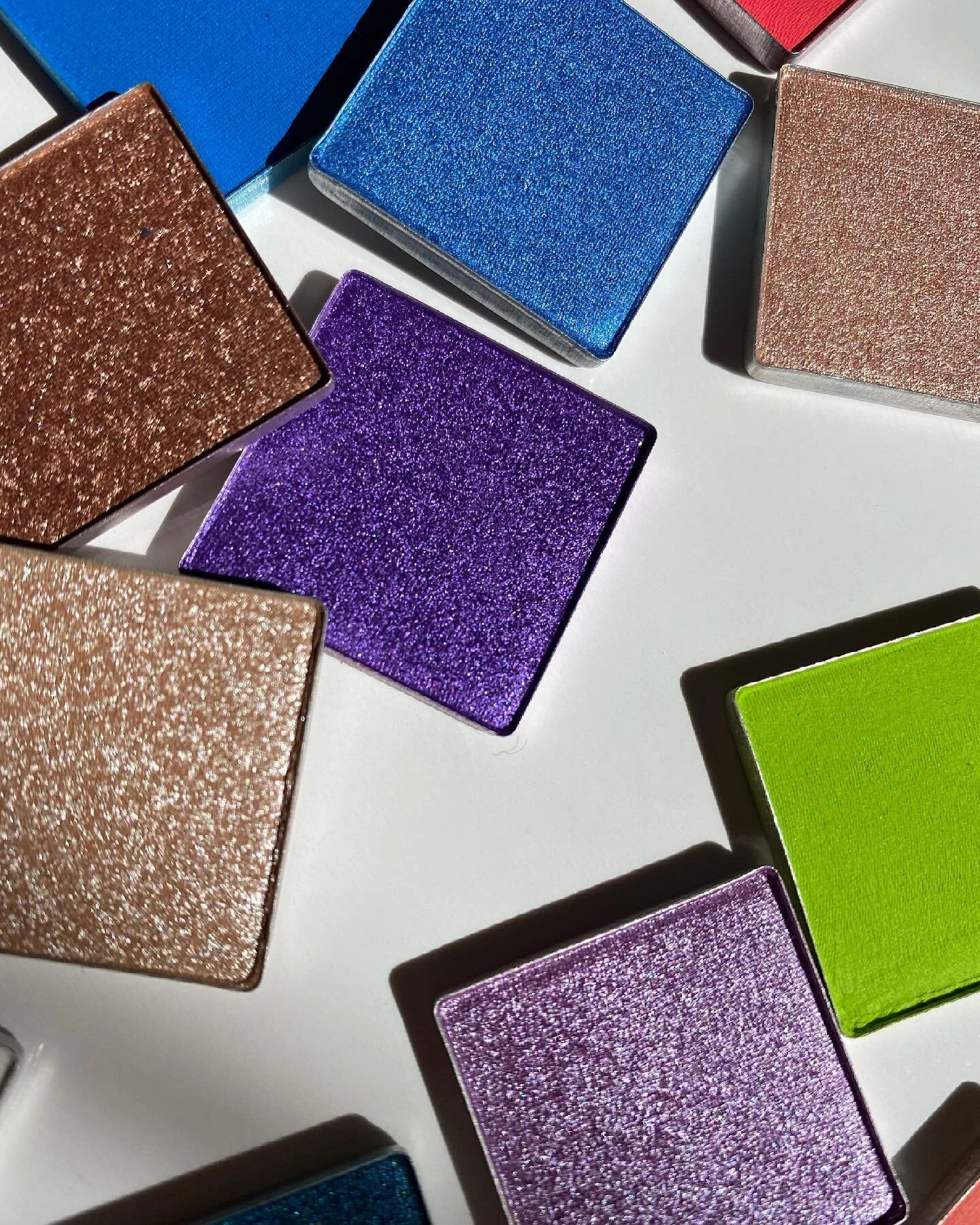 Something new and exciting is COMING VERY SOOOOOOOOON! // What do you think this new release will look like and what are your favourite colour combos 👀✨💗🤍