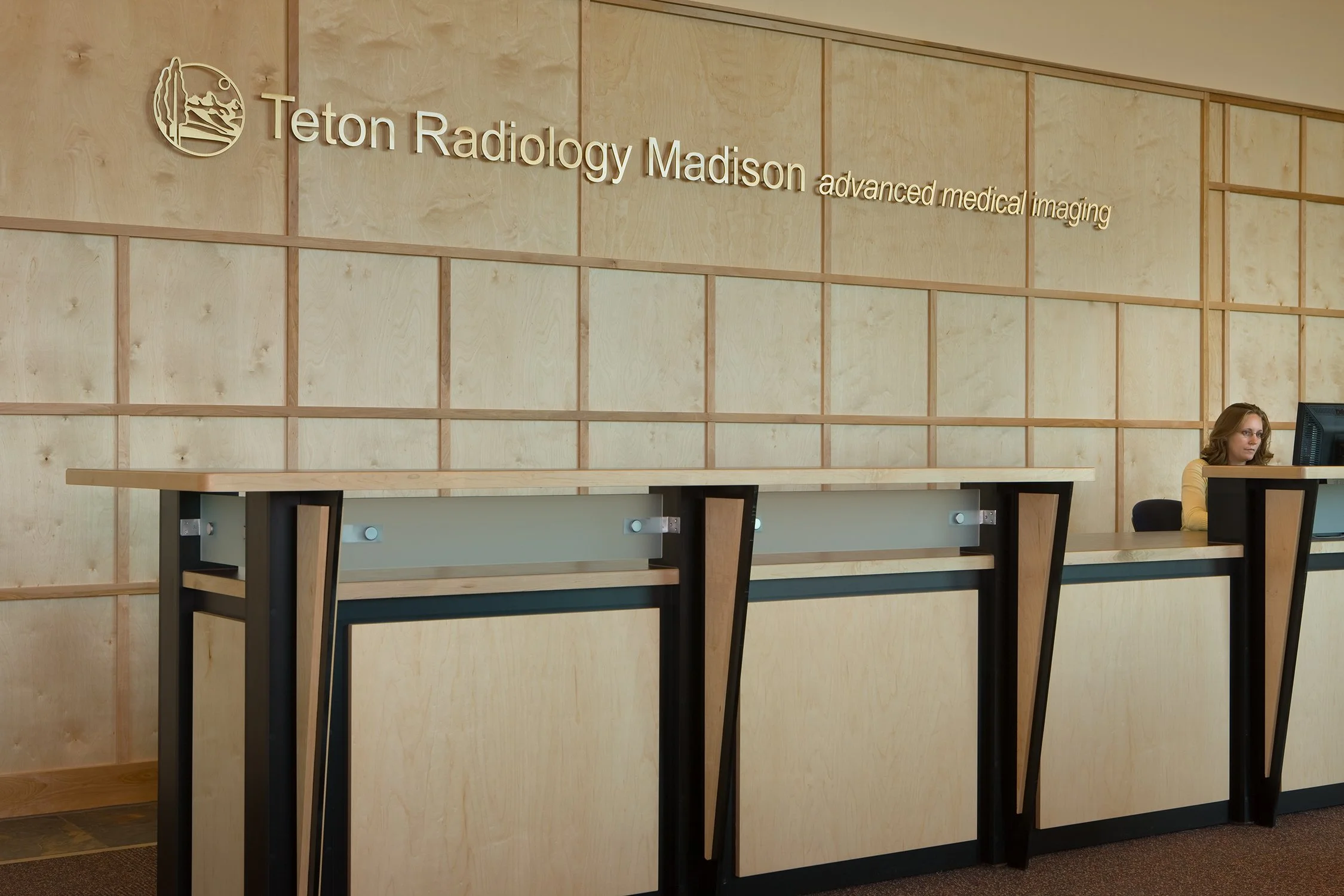 Ward_Blake_Architects_Modern_Institutional_Commercial_Buildings_Front_Desk.jpg