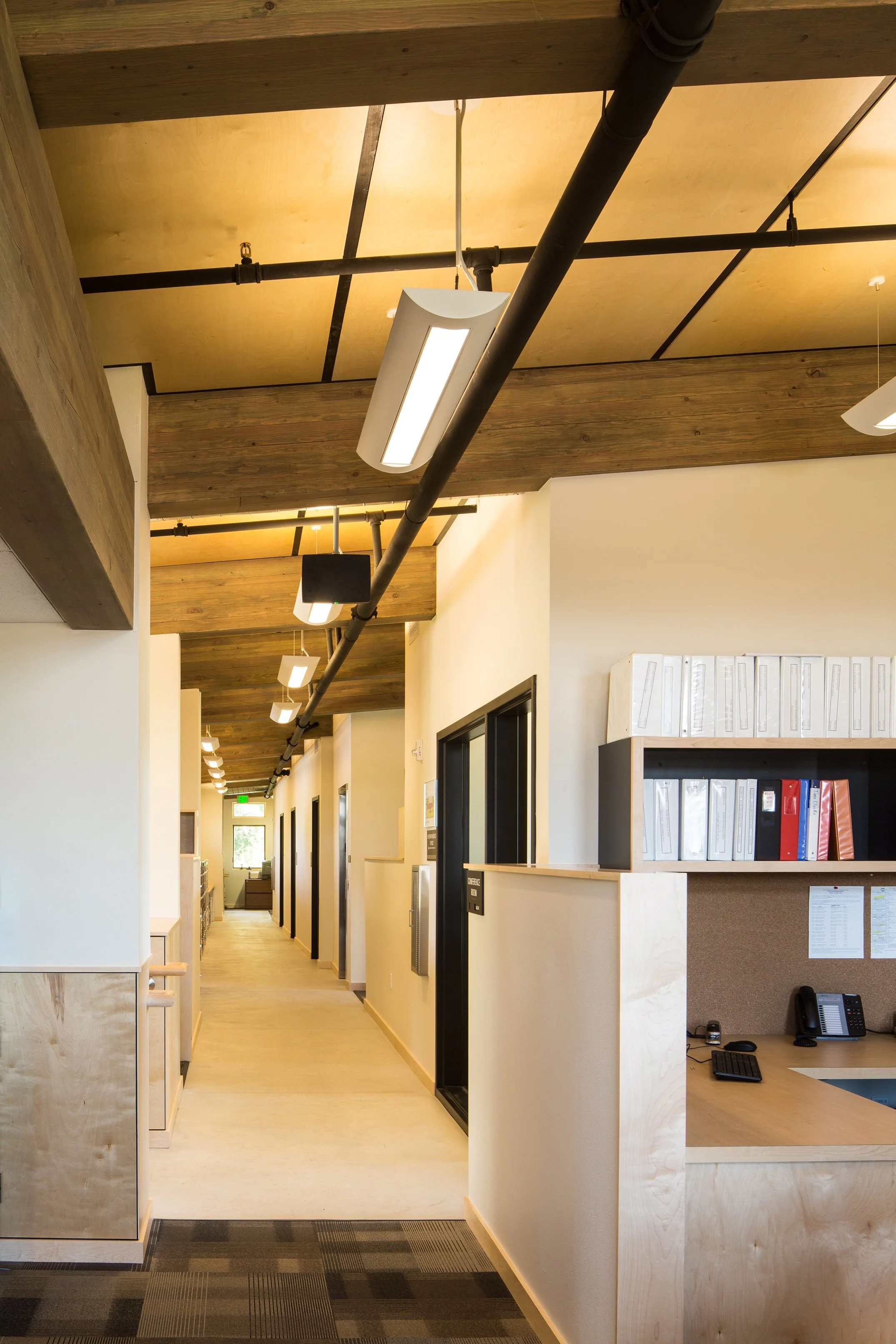 Ward_Blake_Architects_TCSD_Admin_Building_Interior_Hallway.jpg