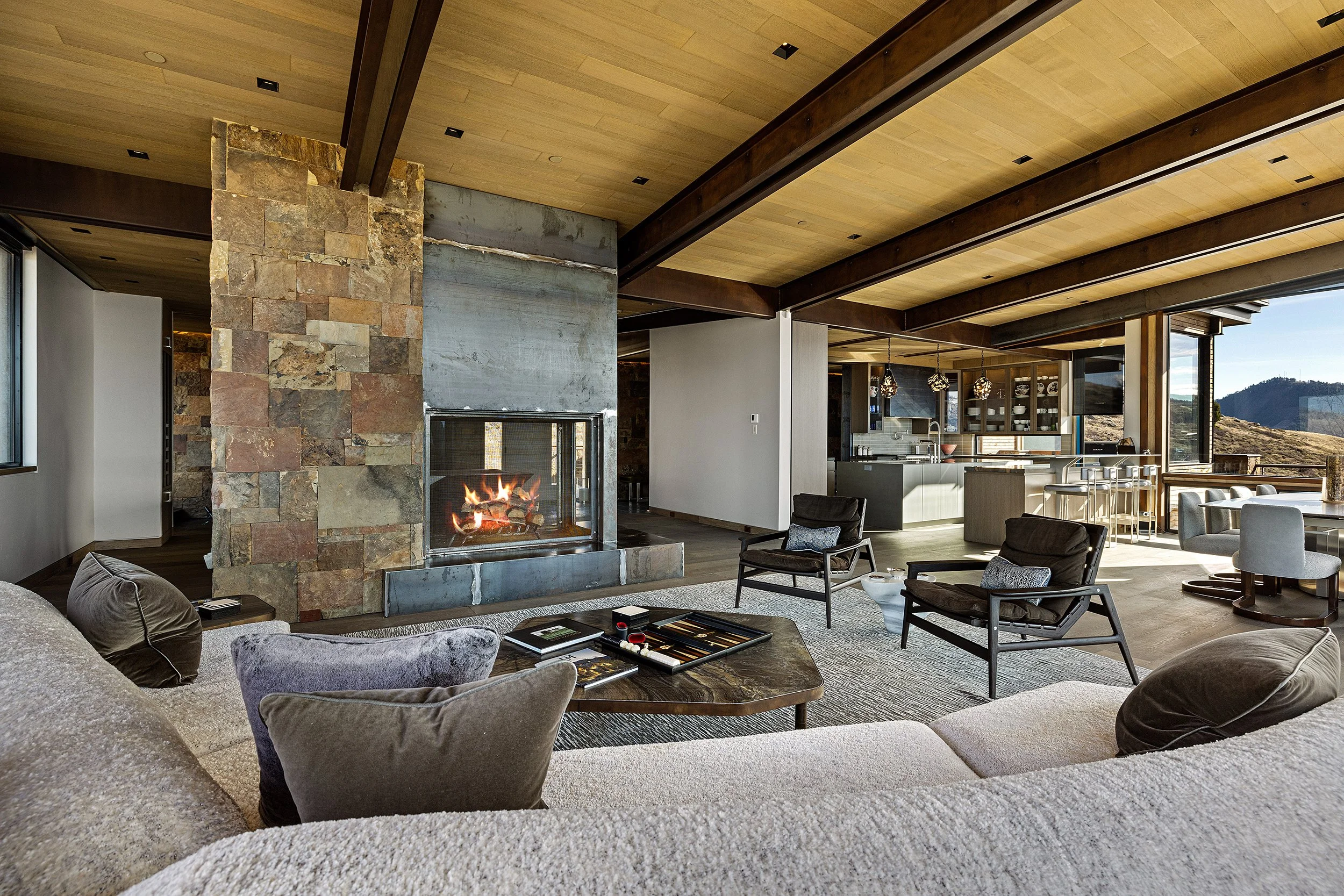 Ward_Blake_Architects_Ridge_52_Residence_Interior_Living_Room_Fireplace.jpg