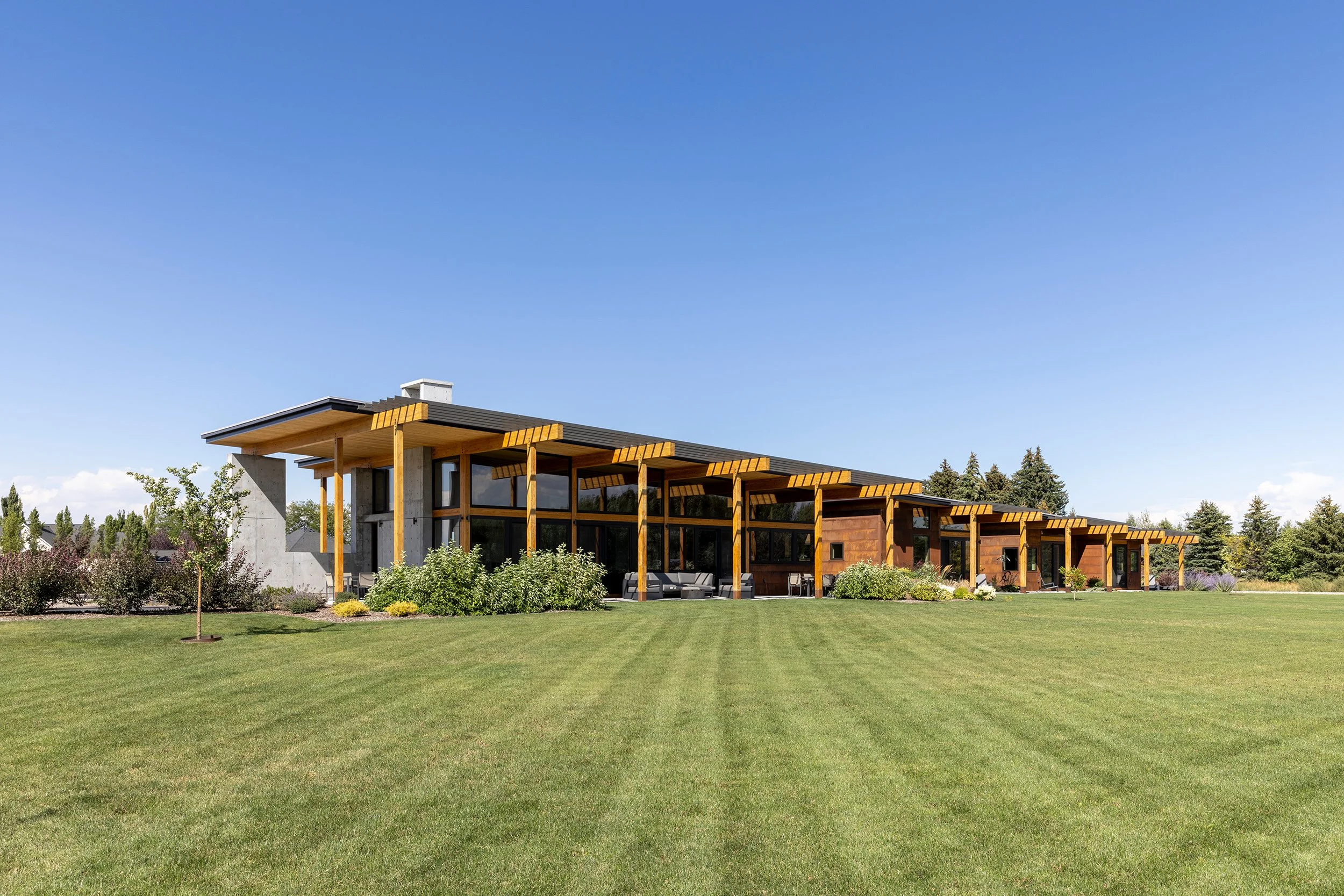 Ward_Blake_Architects_Hay_Shed_Residence_Exterior_Elevation.jpg
