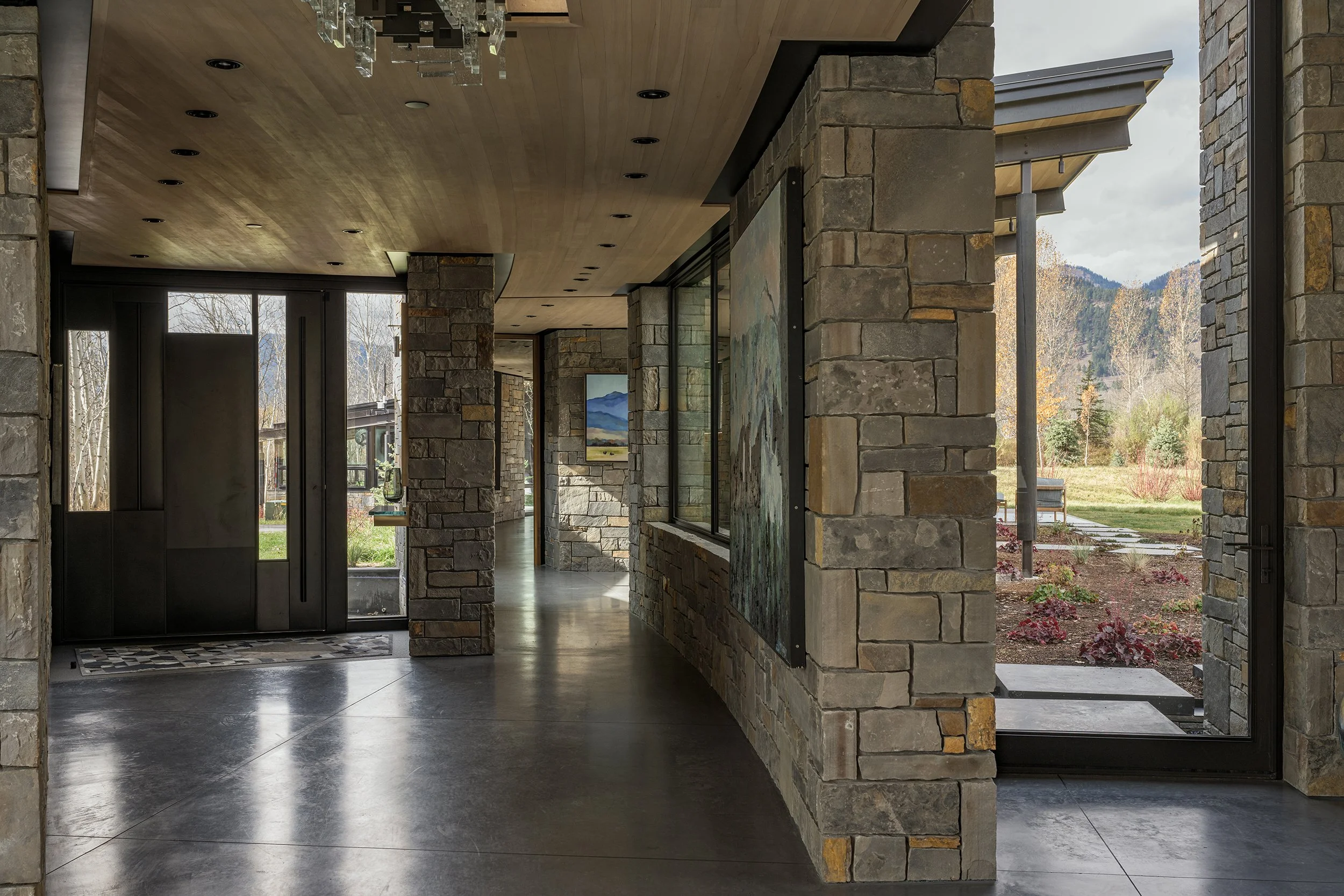 Ward_Blake_Architects_ChaChe_Residence_Entryway_View_Stone_Concrete_Wood_Detail_Mountain_Views.jpg