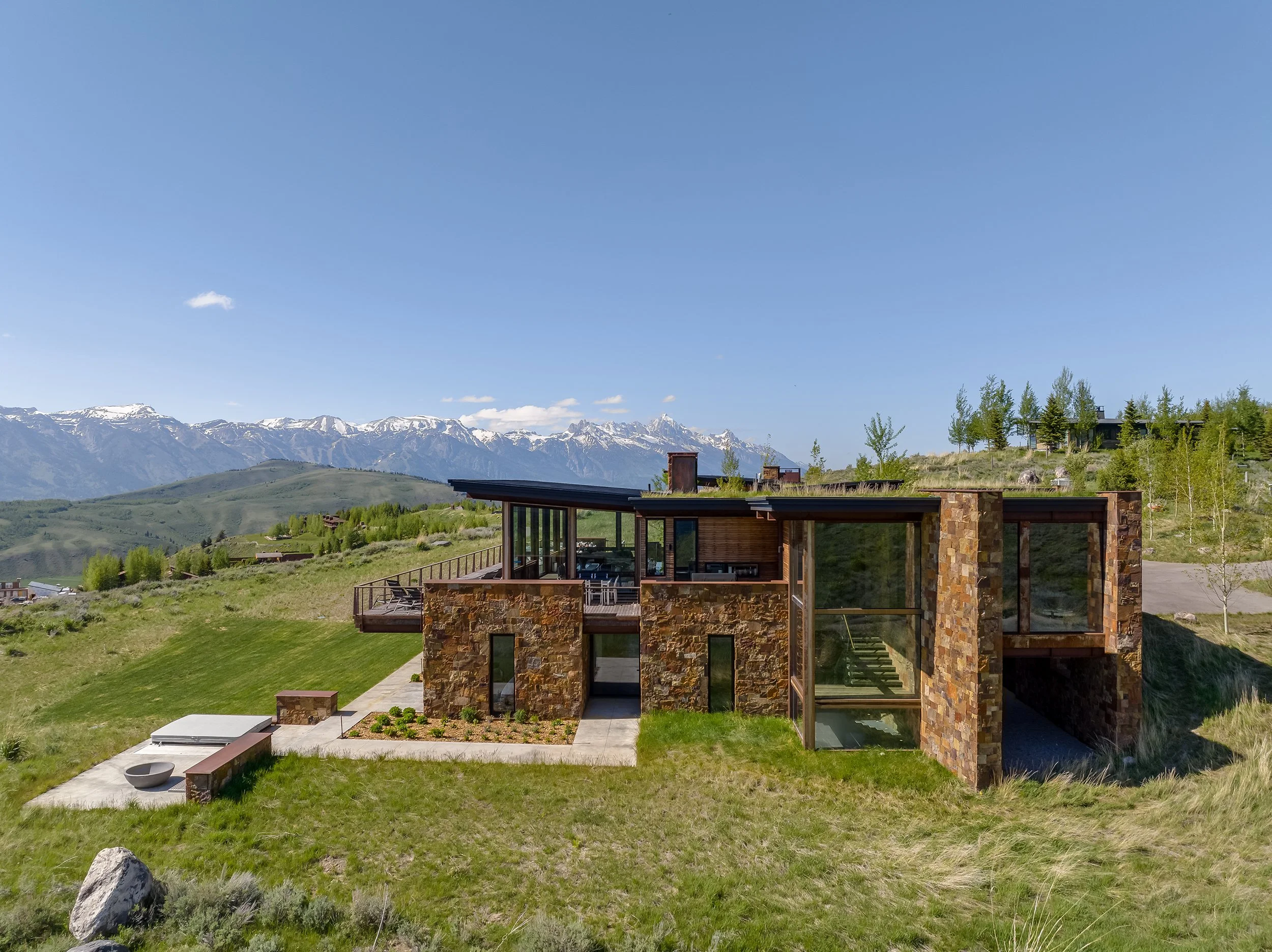 Ward_Blake_Architects_Ridge_52_Residence_Exterior_Side_Detail.jpg