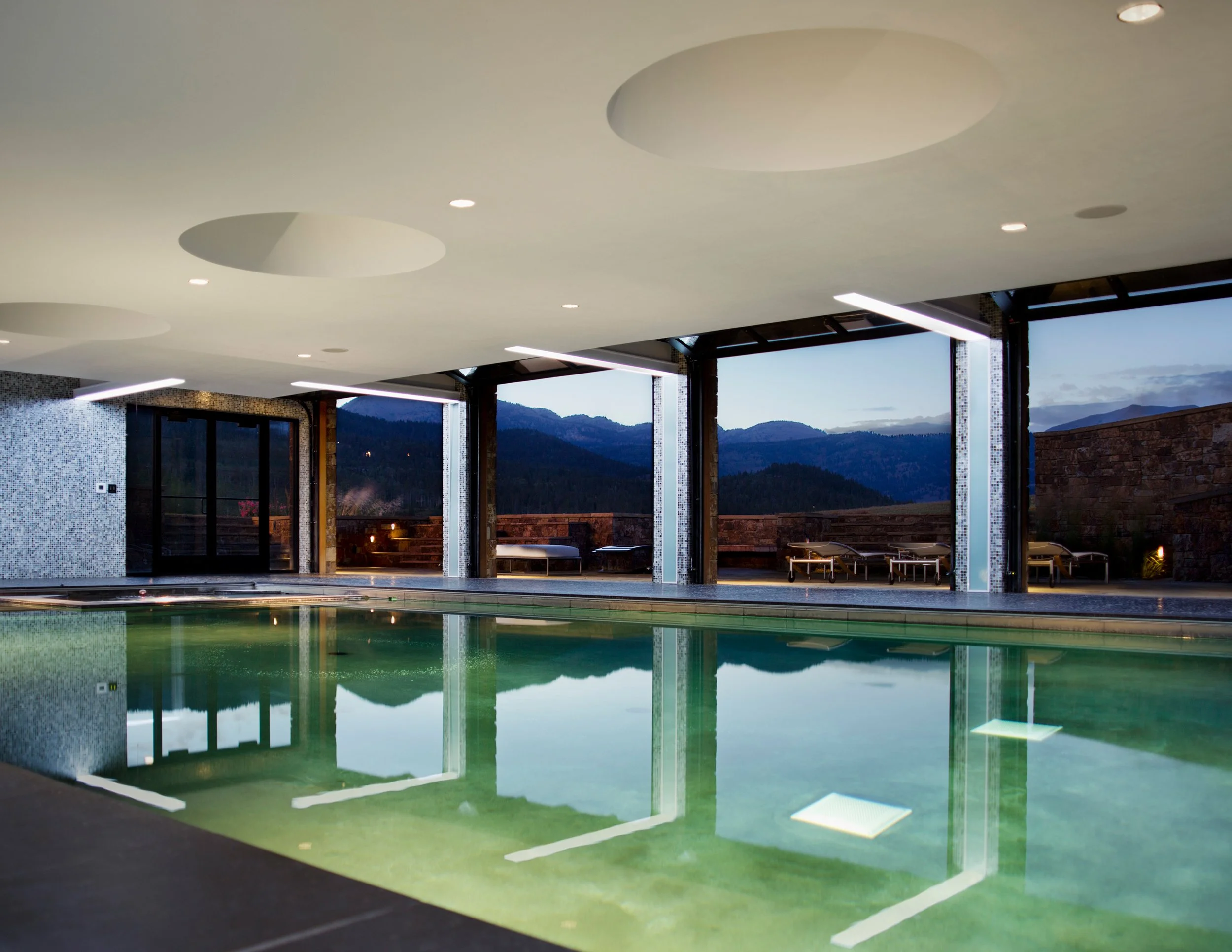 Green_Knoll_Residence_Luxury_Custom_Modern_Homes_Night_Pool_Detail.jpg