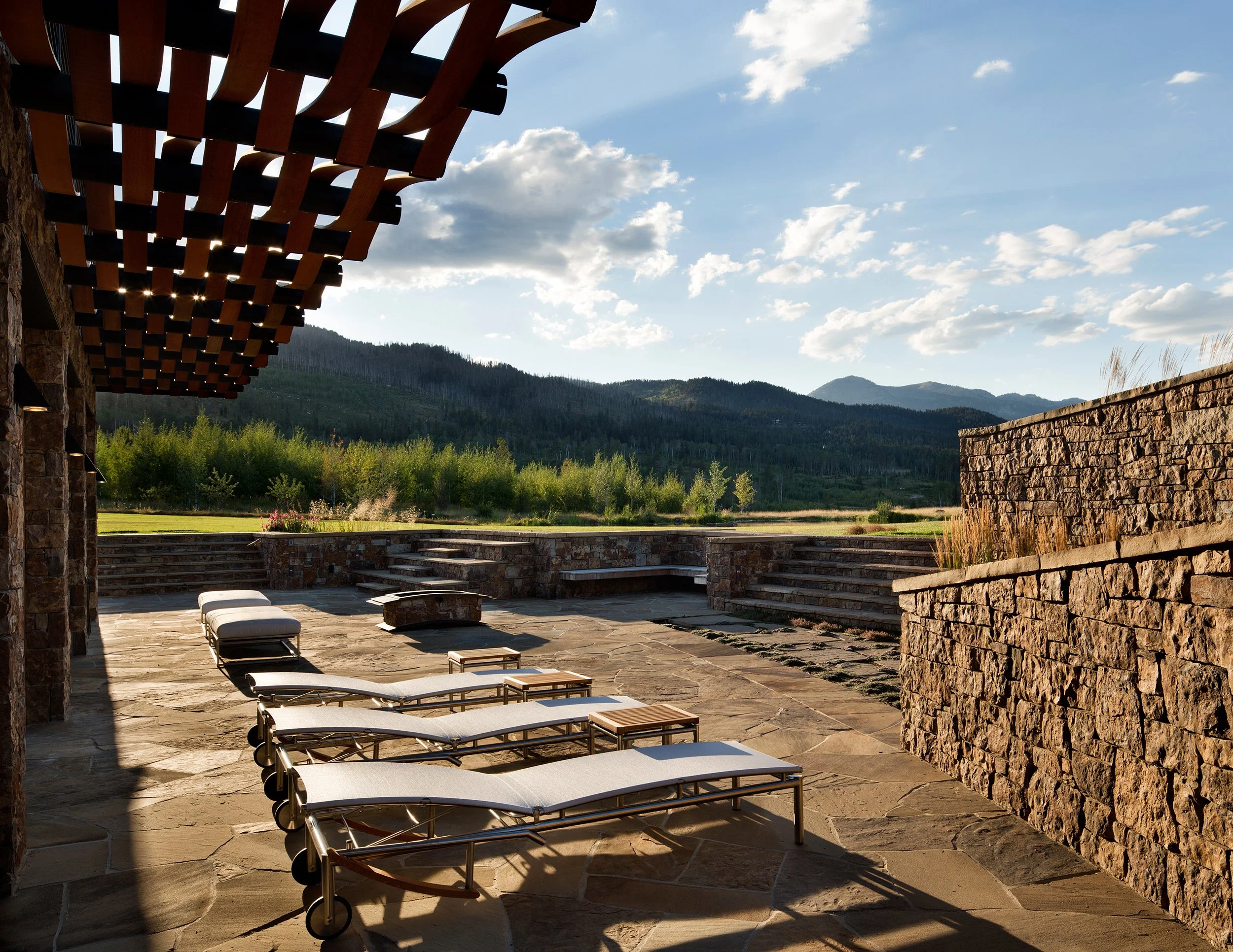Green_Knoll_Residence_Luxury_Custom_Modern_Homes_Outside_Terrace_Firepit.jpg