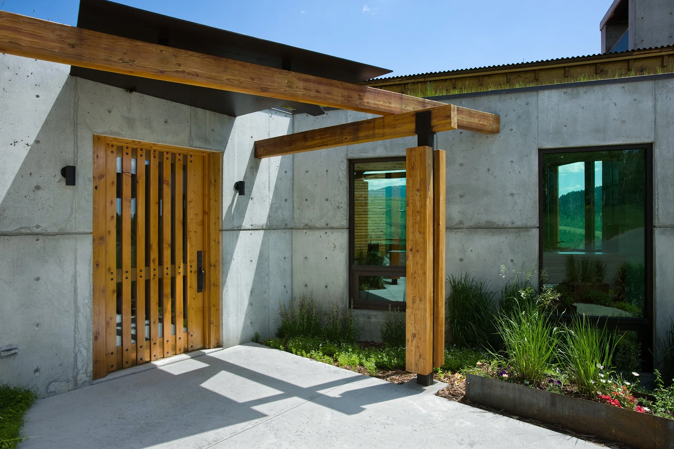 Ward_Blake_Architects_Landes_Residence_Exterior_Front_Entry_Door_Detail.jpg