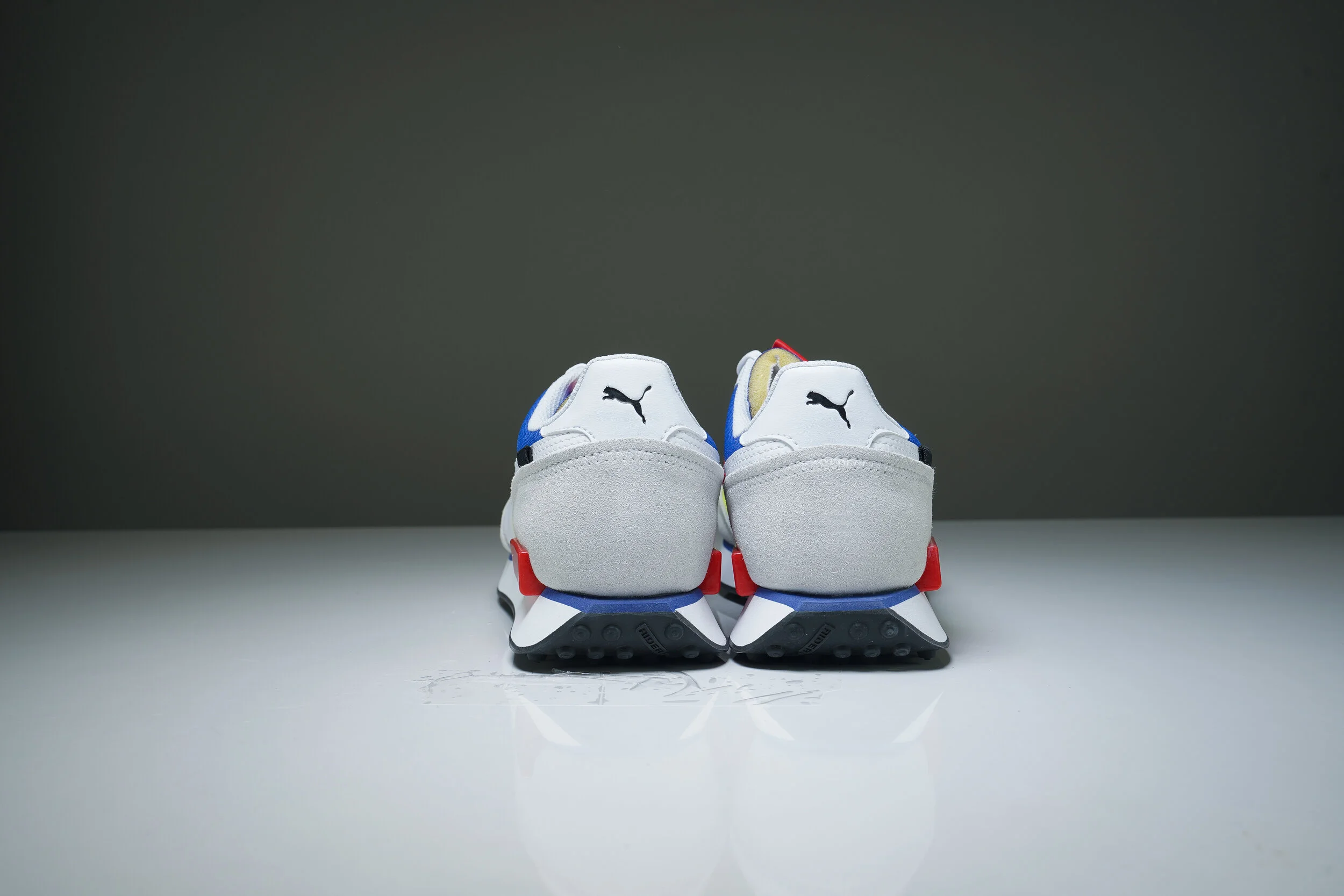 puma white yellow alert