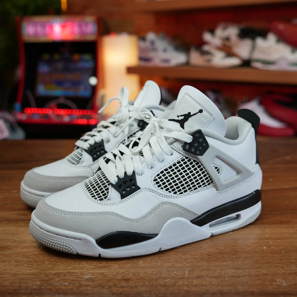 Original Colorways Different Jordan 4s NIKE AIR JORDAN4 RETRO FIRE