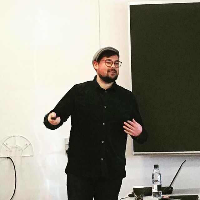 @lundmann24 giver de studerende redskaber til at være gode meningsdannere på @uc_syd