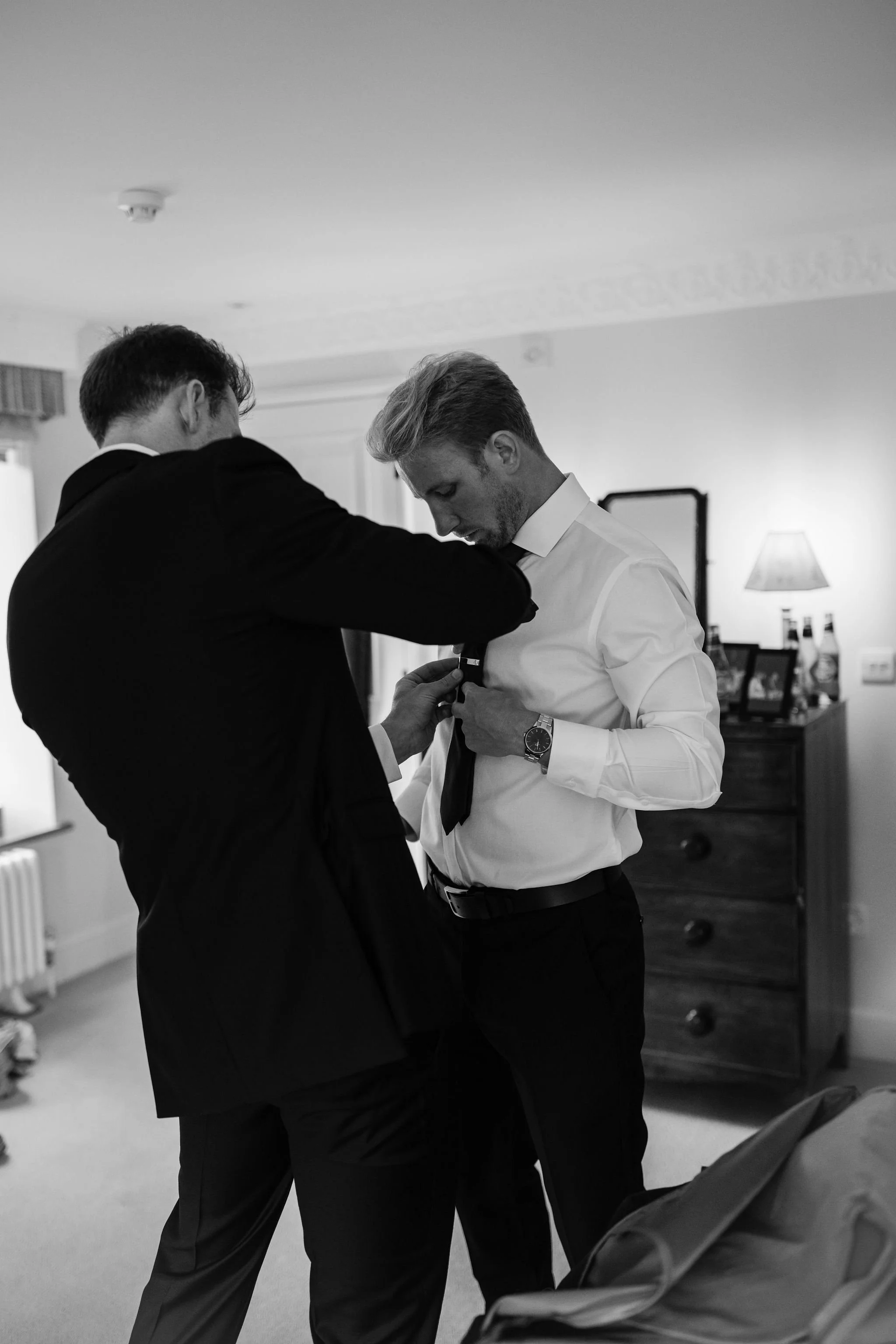 Timeless- authentic-wedding-photography-luxuryfeel-theoldhallely9.jpg