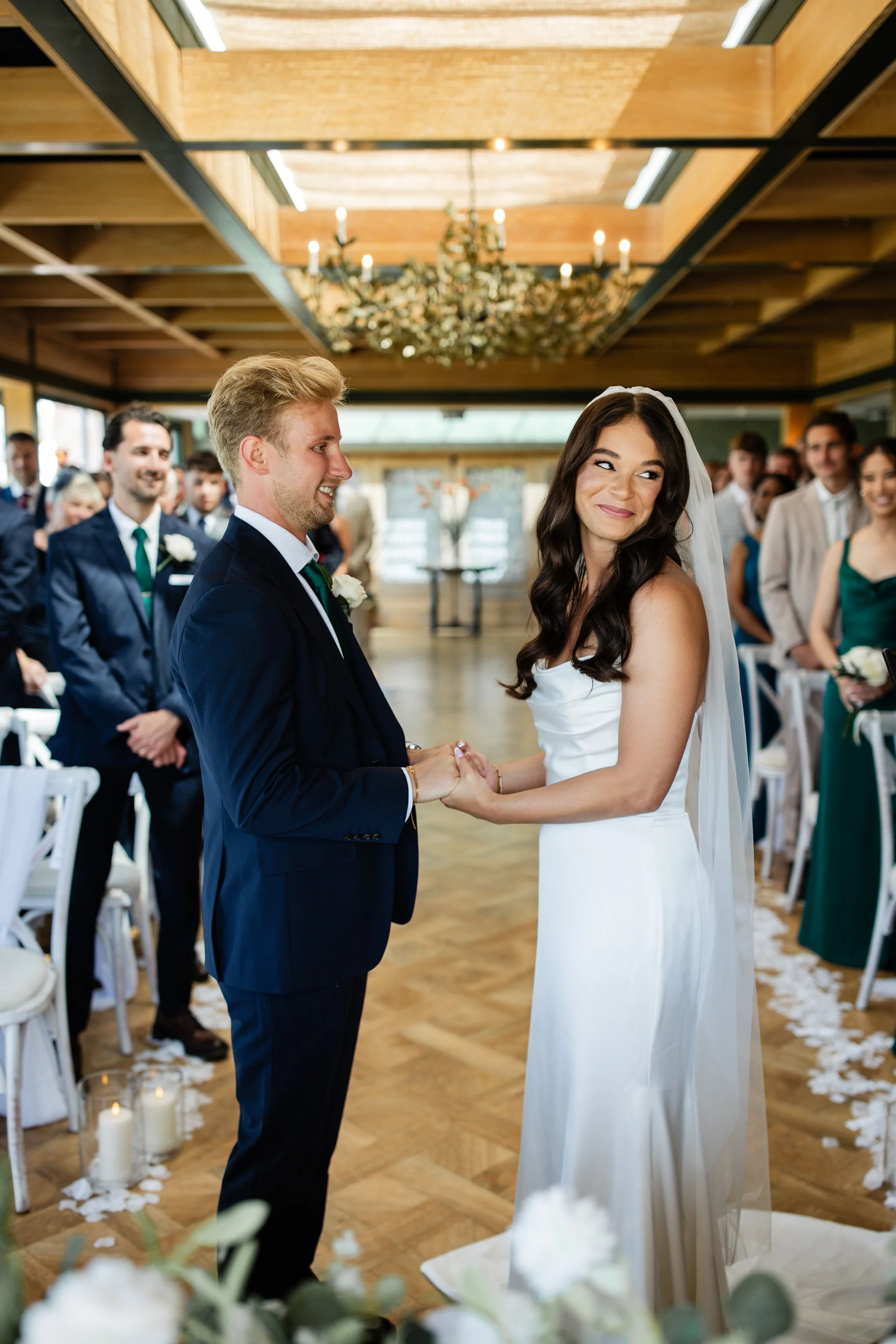 Timeless- authentic-wedding-photography-luxuryfeel-theoldhallely53.jpg