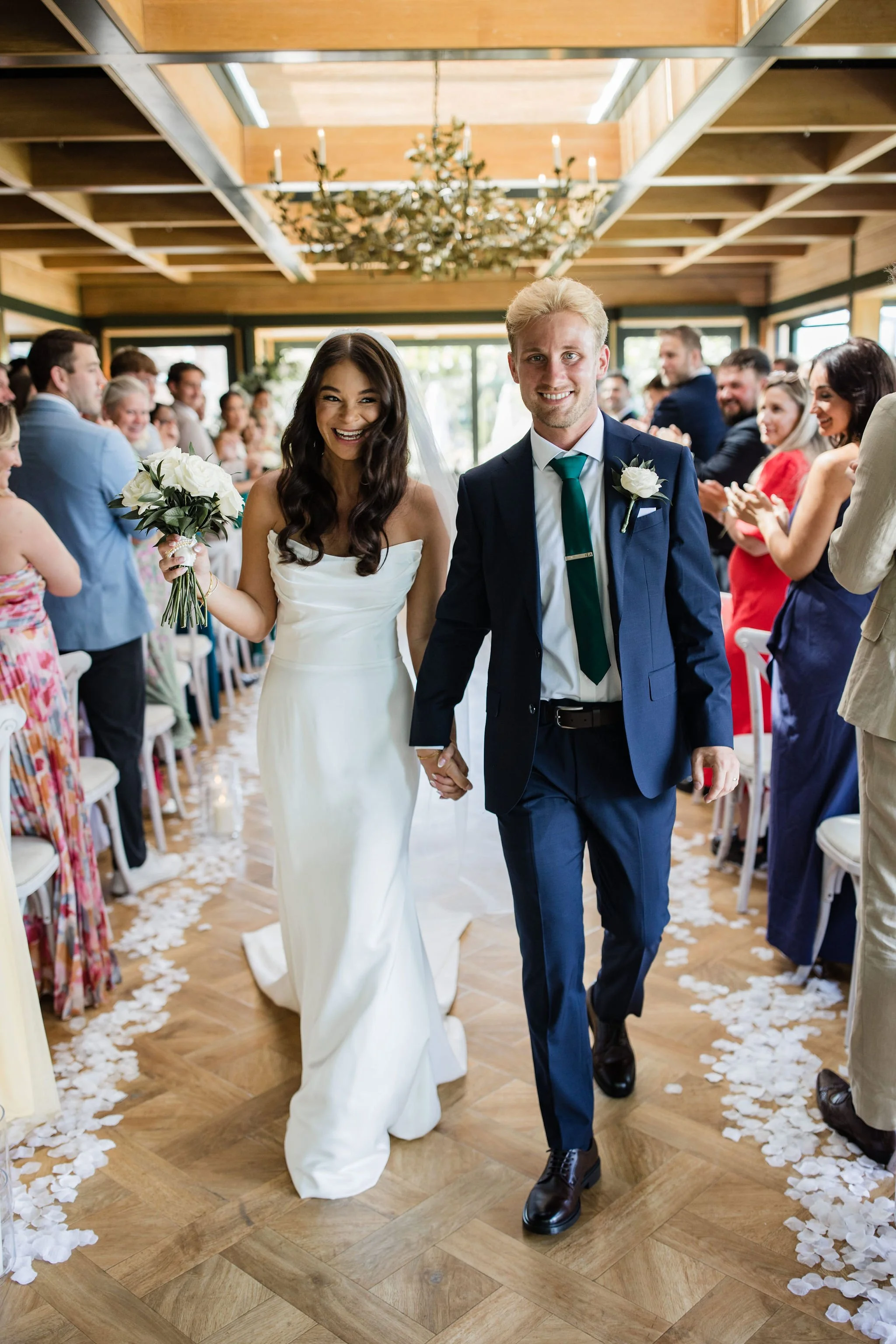 Timeless- authentic-wedding-photography-luxuryfeel-theoldhallely64.jpg