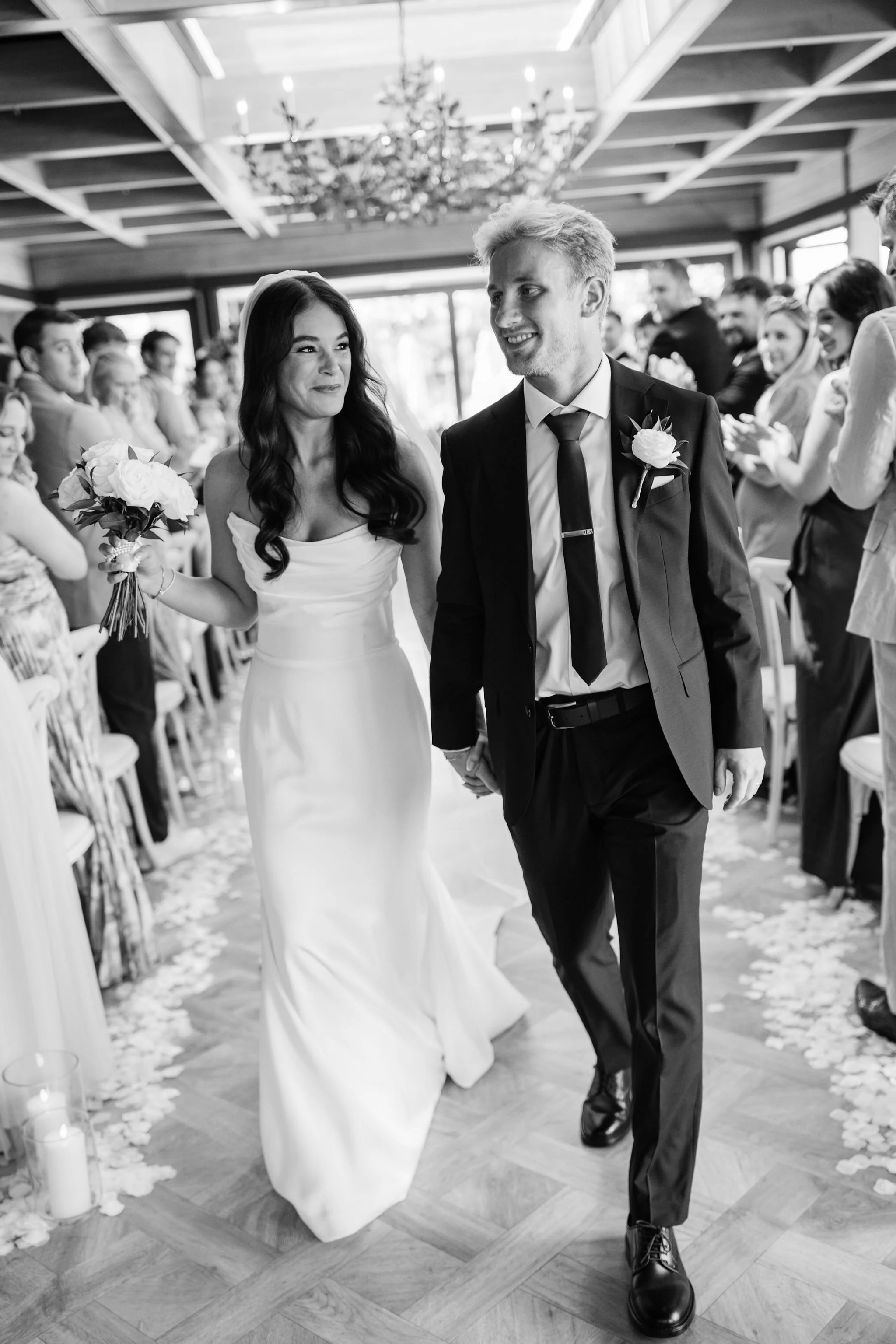 Timeless- authentic-wedding-photography-luxuryfeel-theoldhallely65.jpg