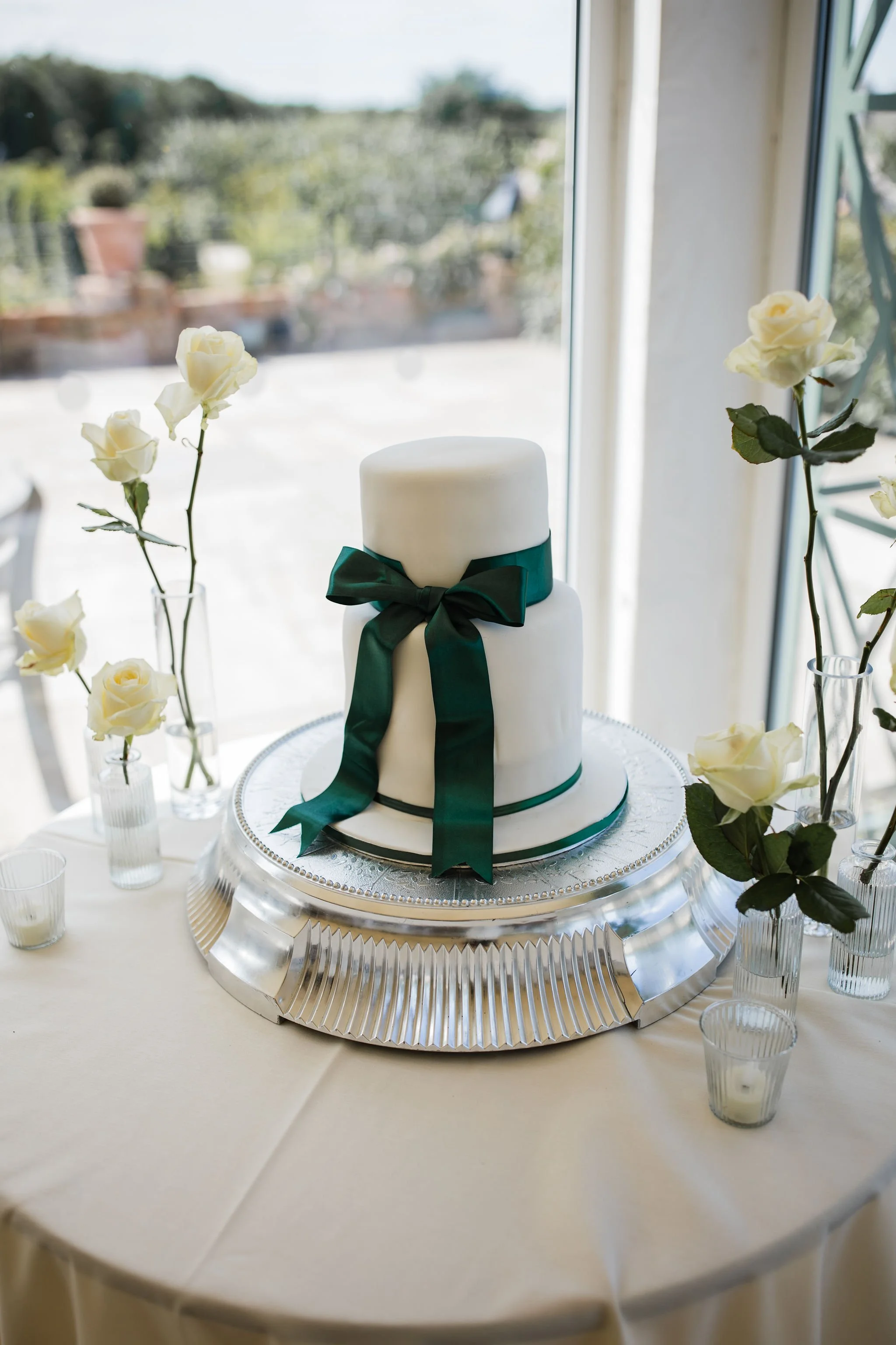 Timeless- authentic-wedding-photography-luxuryfeel-theoldhallely74.jpg