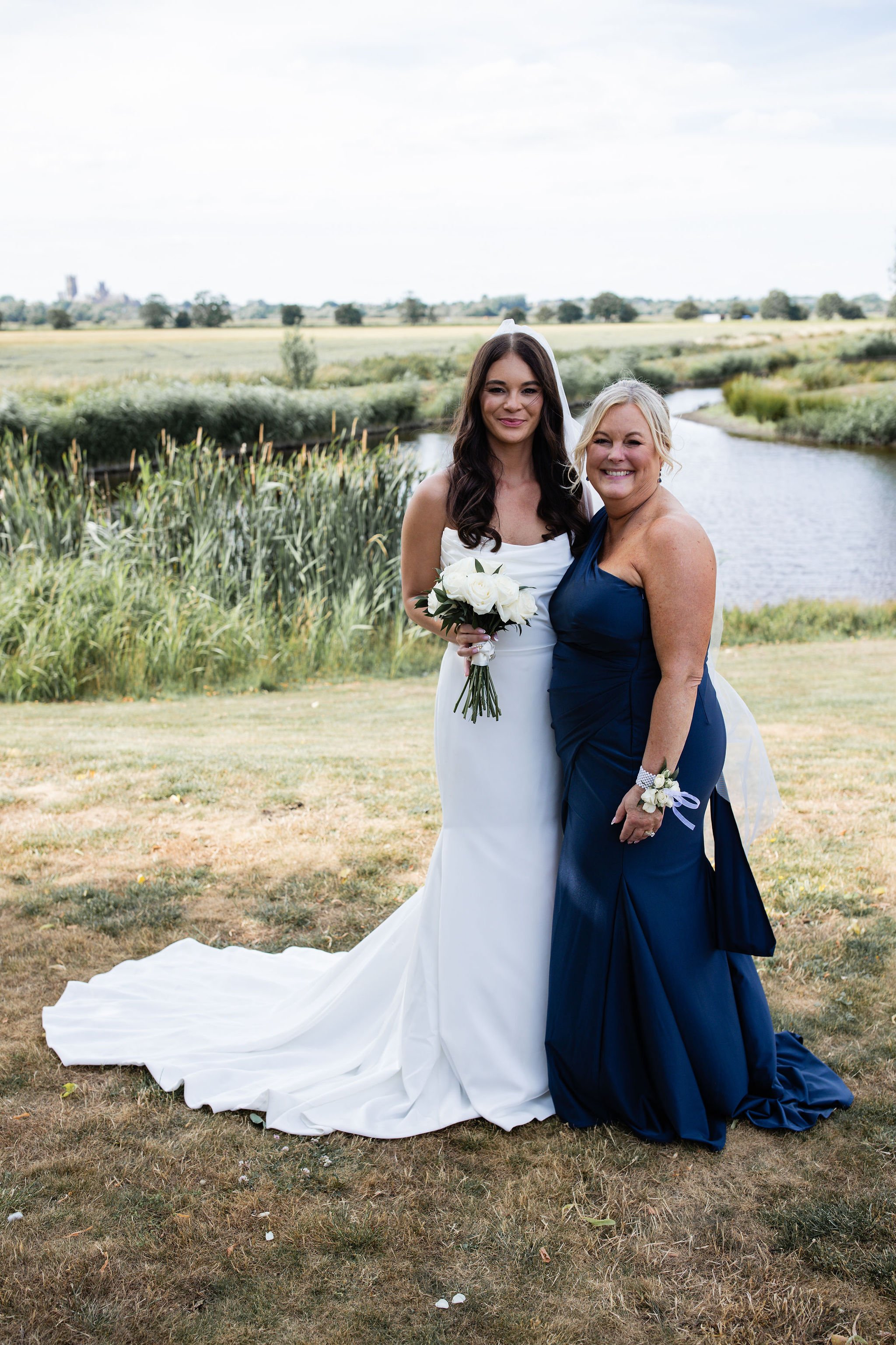 Timeless- authentic-wedding-photography-luxuryfeel-theoldhallely78.jpg