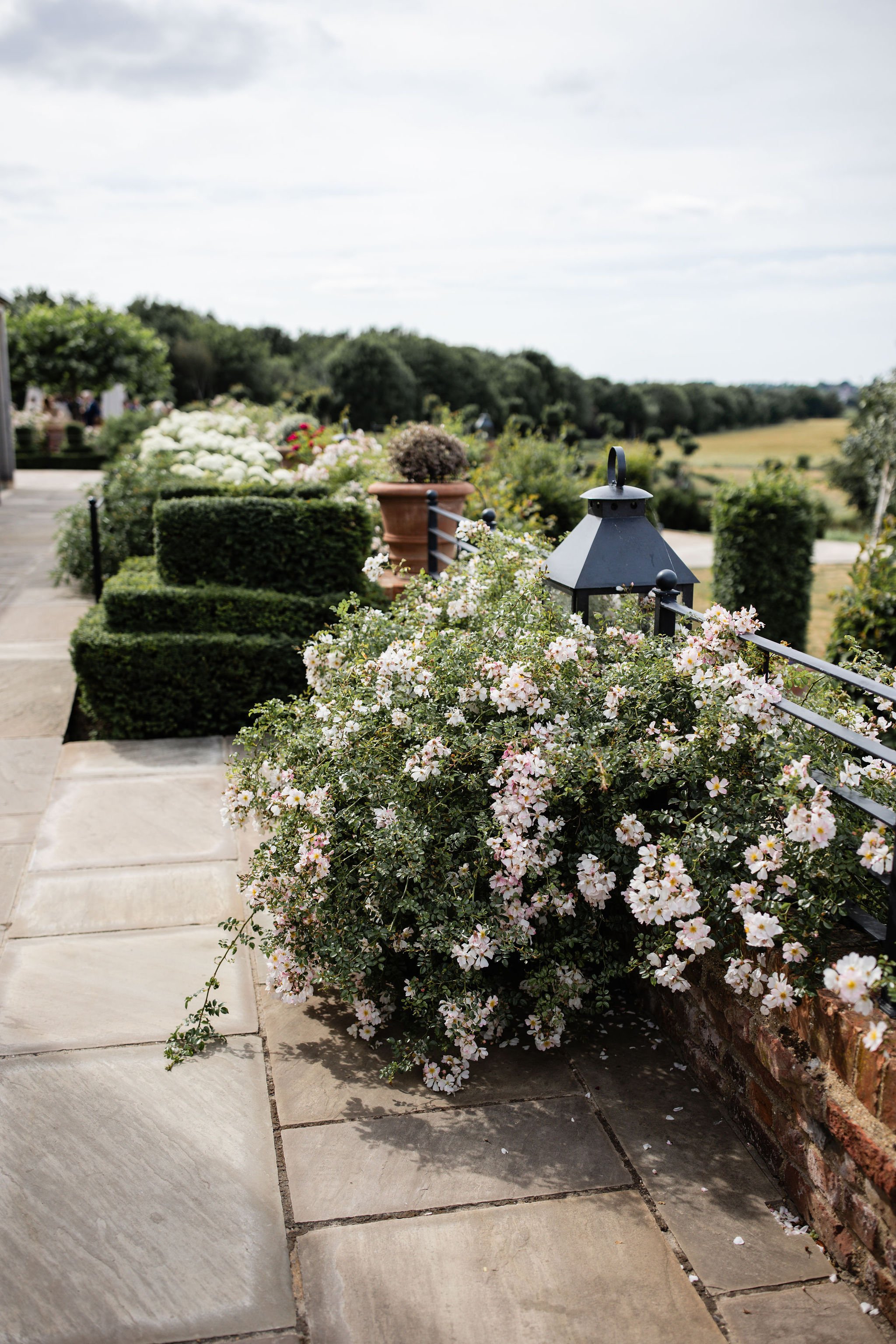 Timeless- authentic-wedding-photography-luxuryfeel-theoldhallely82.jpg