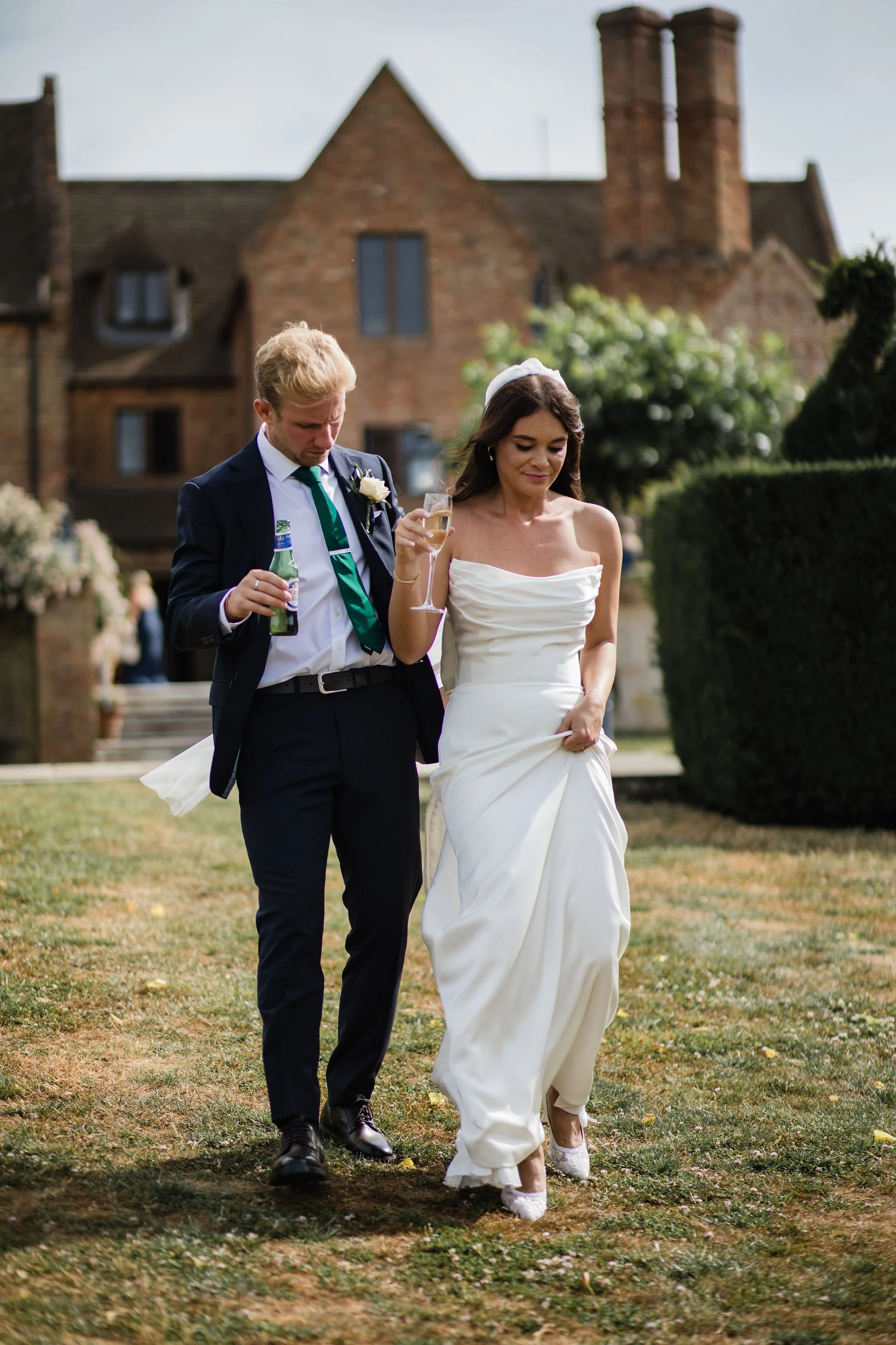 Timeless- authentic-wedding-photography-luxuryfeel-theoldhallely86.jpg