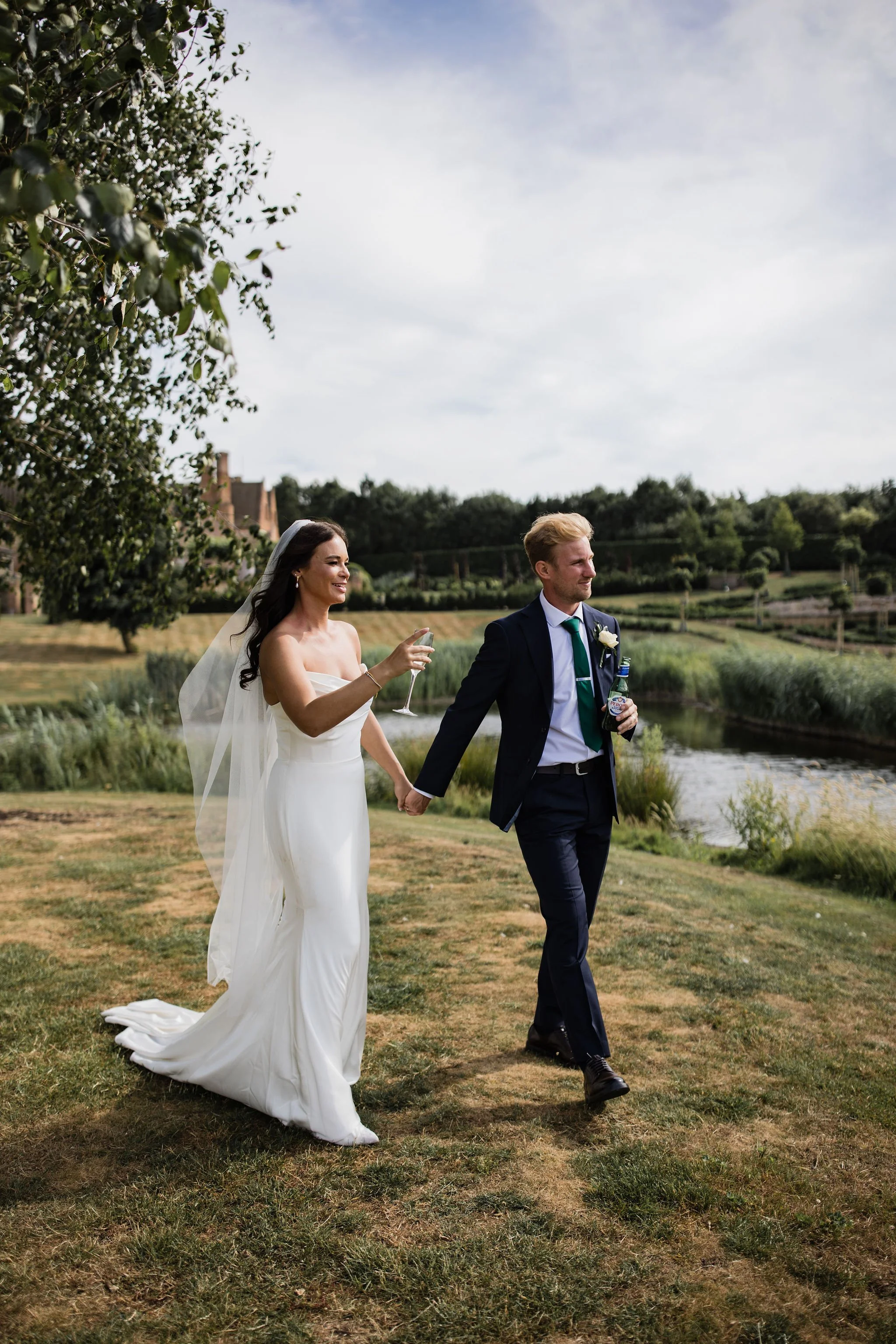 Timeless- authentic-wedding-photography-luxuryfeel-theoldhallely91.jpg