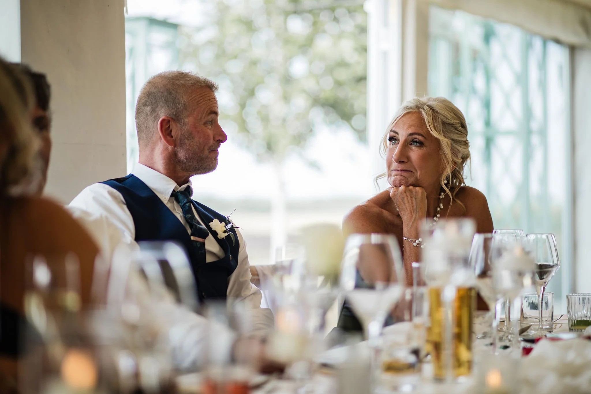 Timeless- authentic-wedding-photography-luxuryfeel-theoldhallely104.jpg