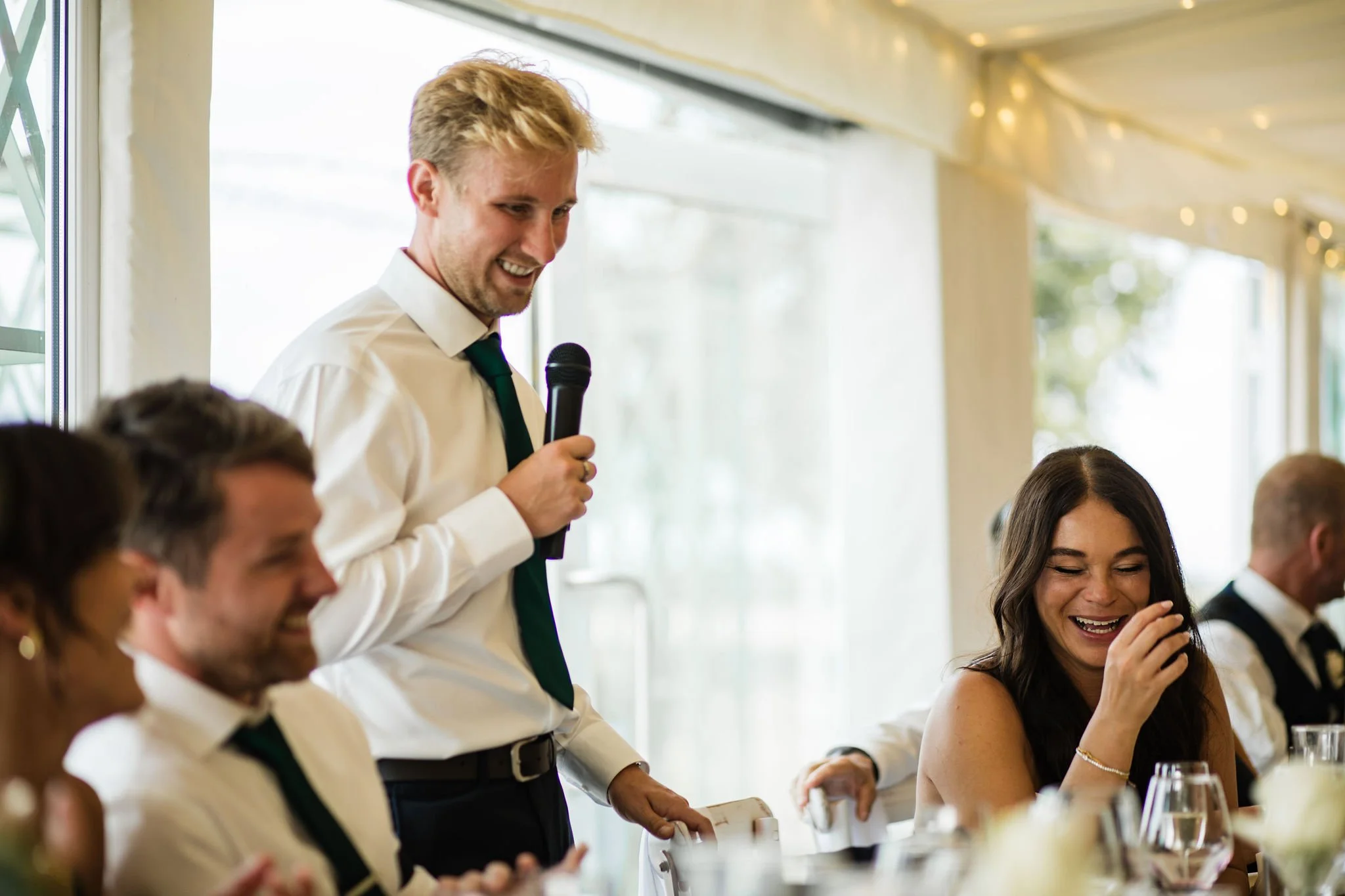 Timeless- authentic-wedding-photography-luxuryfeel-theoldhallely109.jpg