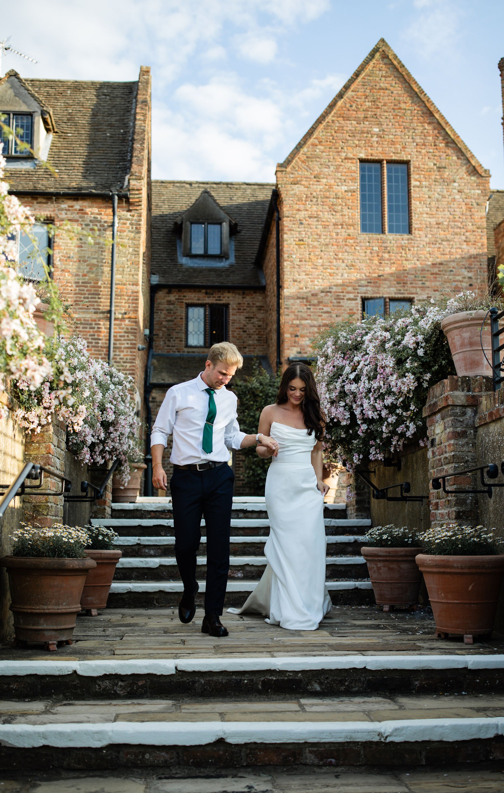 Timeless- authentic-wedding-photography-luxuryfeel-theoldhallely120.jpg