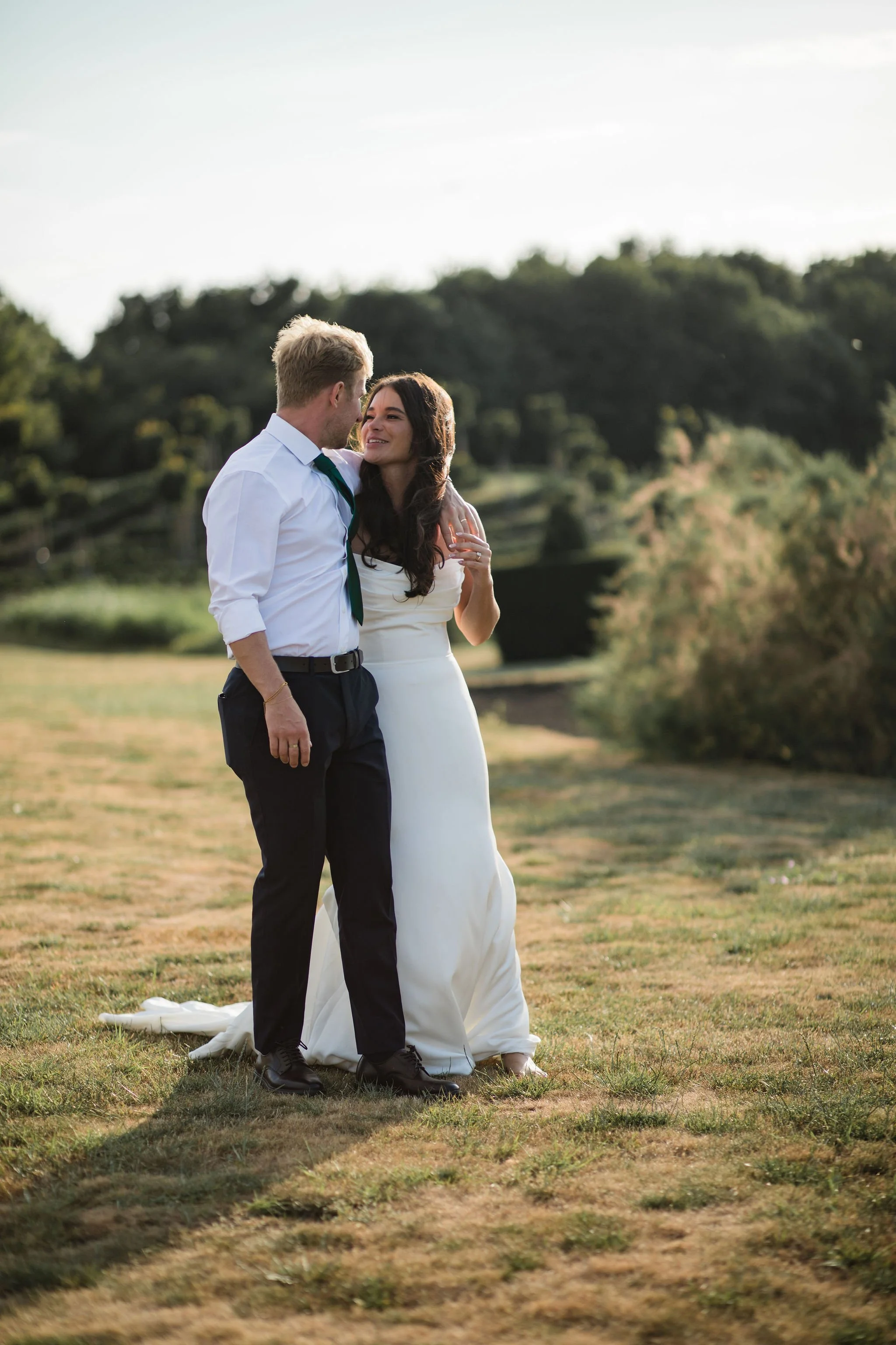 Timeless- authentic-wedding-photography-luxuryfeel-theoldhallely123.jpg