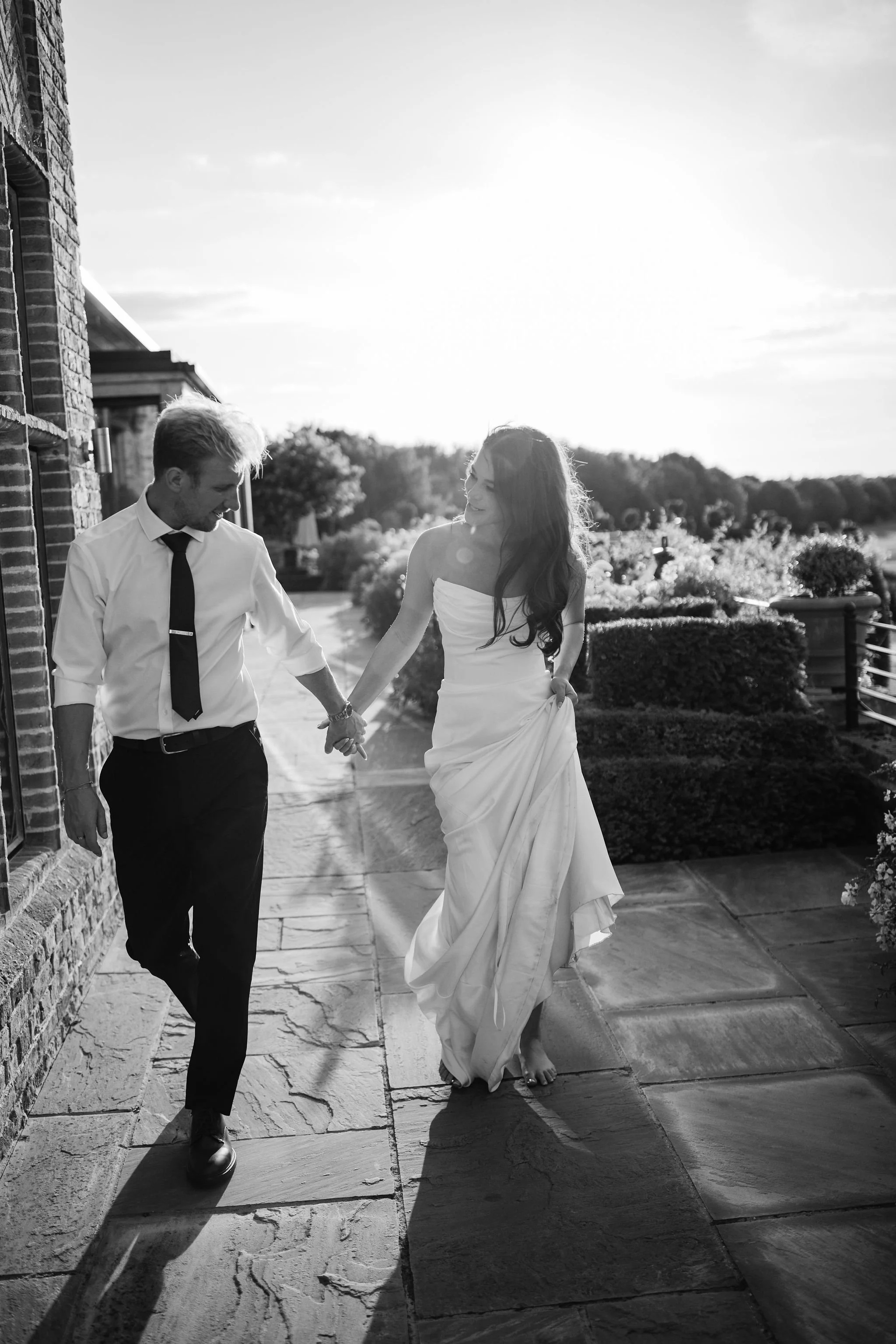 Timeless- authentic-wedding-photography-luxuryfeel-theoldhallely138.jpg