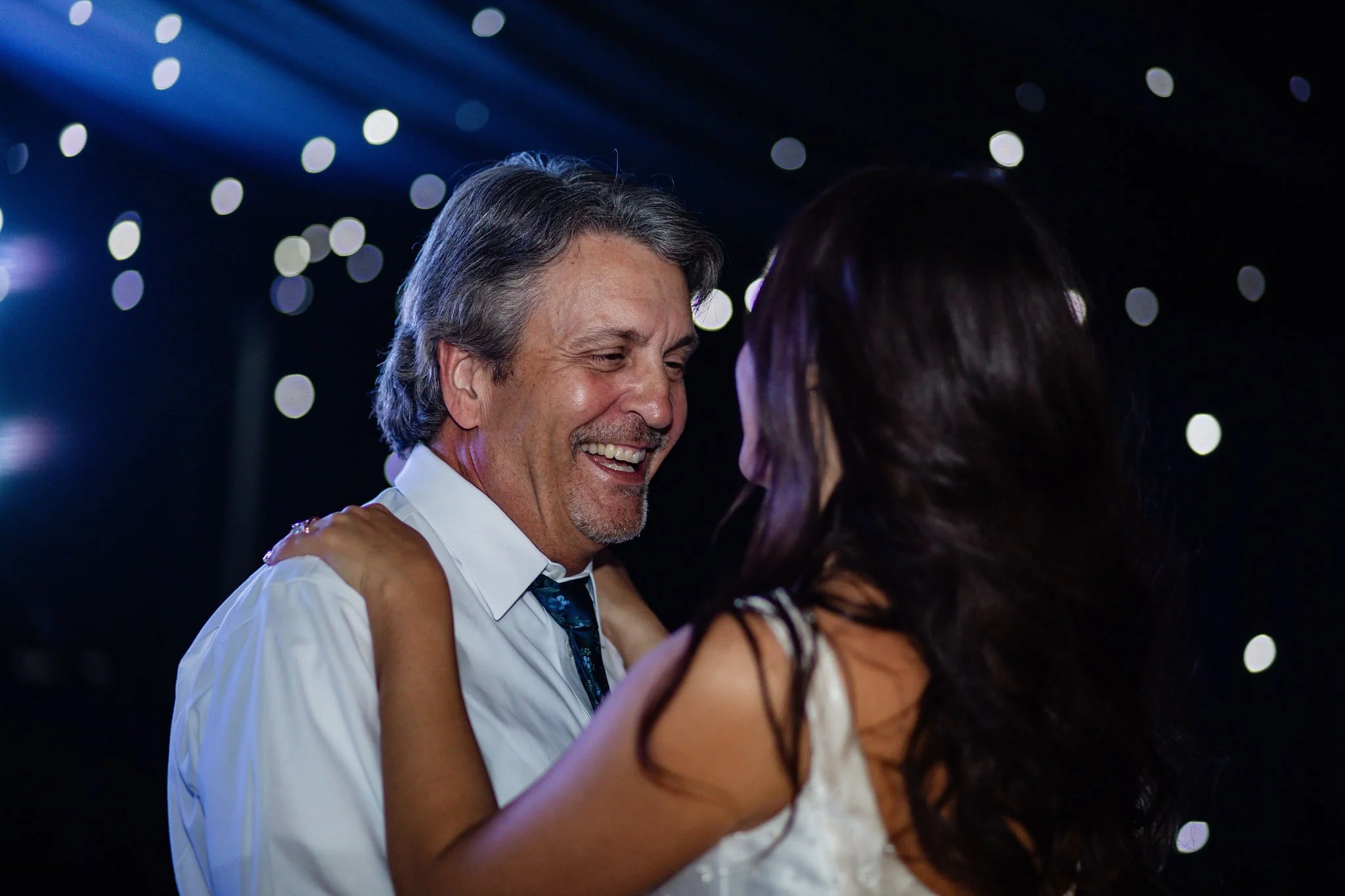 Timeless- authentic-wedding-photography-luxuryfeel-theoldhallely144.jpg