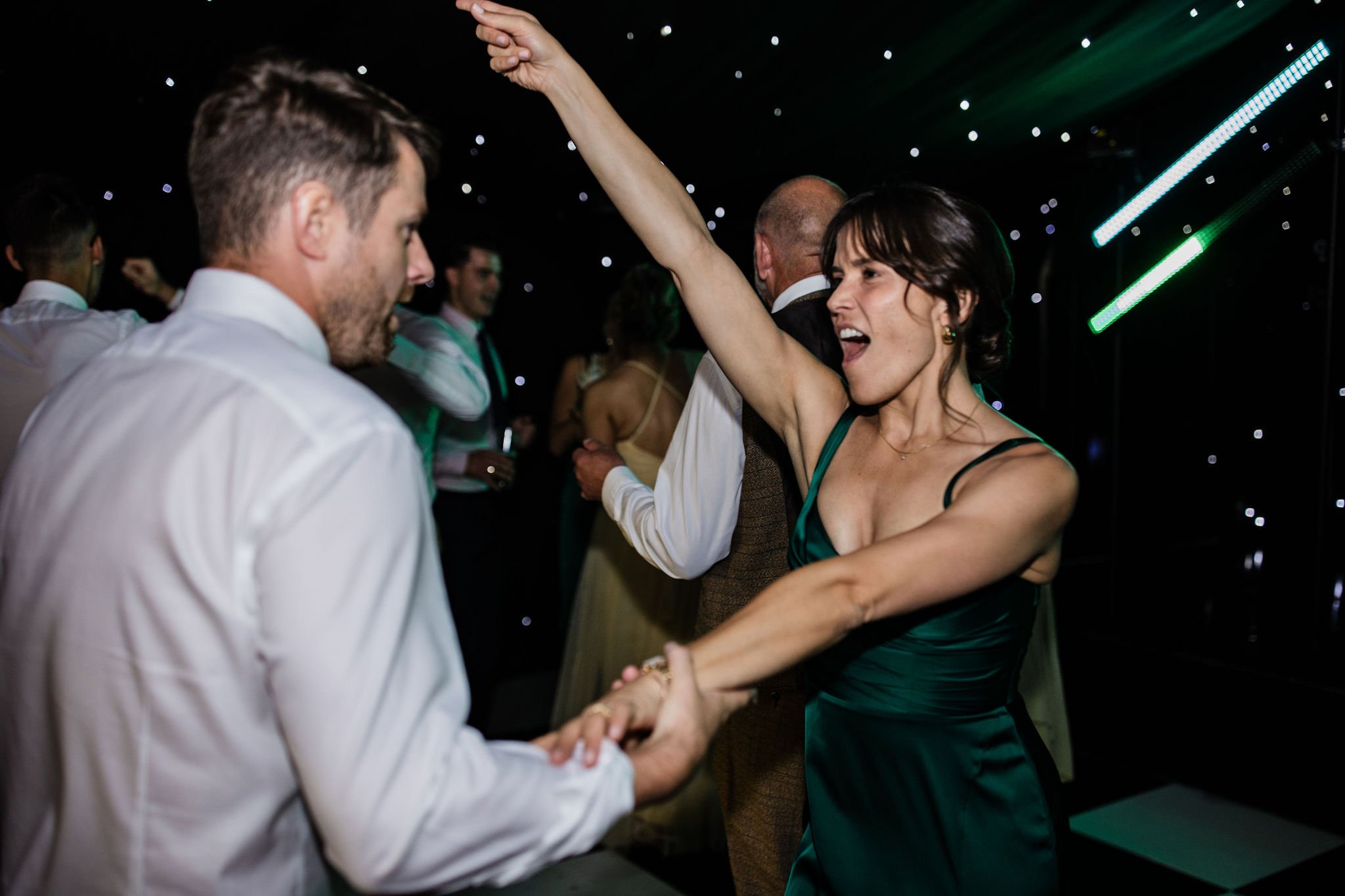 Timeless- authentic-wedding-photography-luxuryfeel-theoldhallely147.jpg