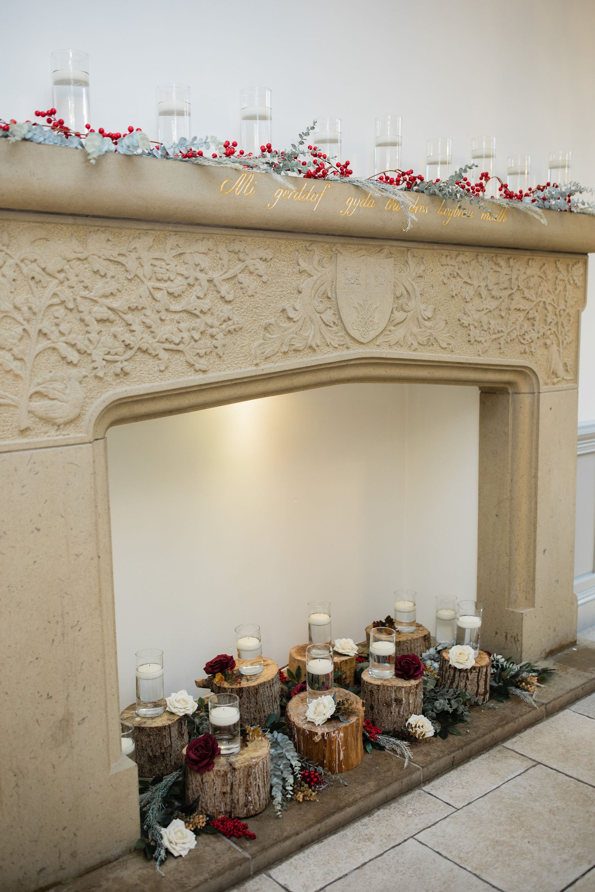 Timeless- authentic-wedding-photography-luxuryfeel-theoldhallely9.jpg