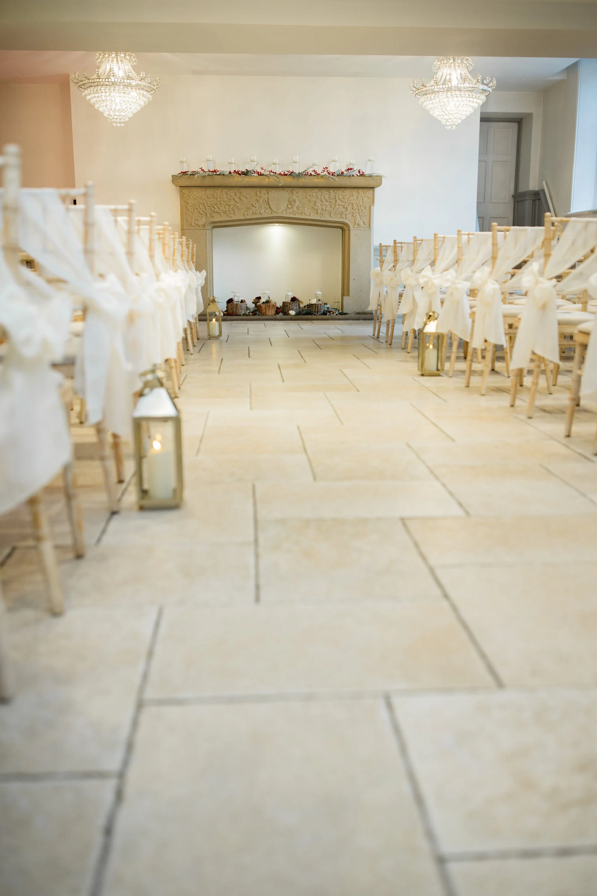 Timeless- authentic-wedding-photography-luxuryfeel-theoldhallely11.jpg