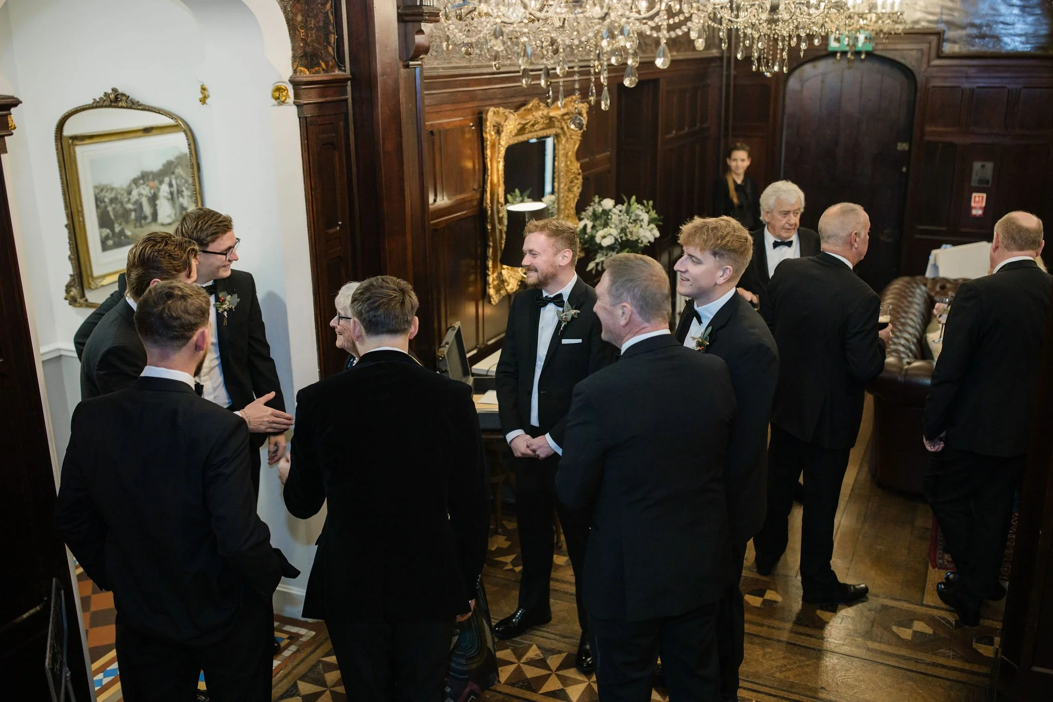 Timeless- authentic-wedding-photography-luxuryfeel-theoldhallely12.jpg