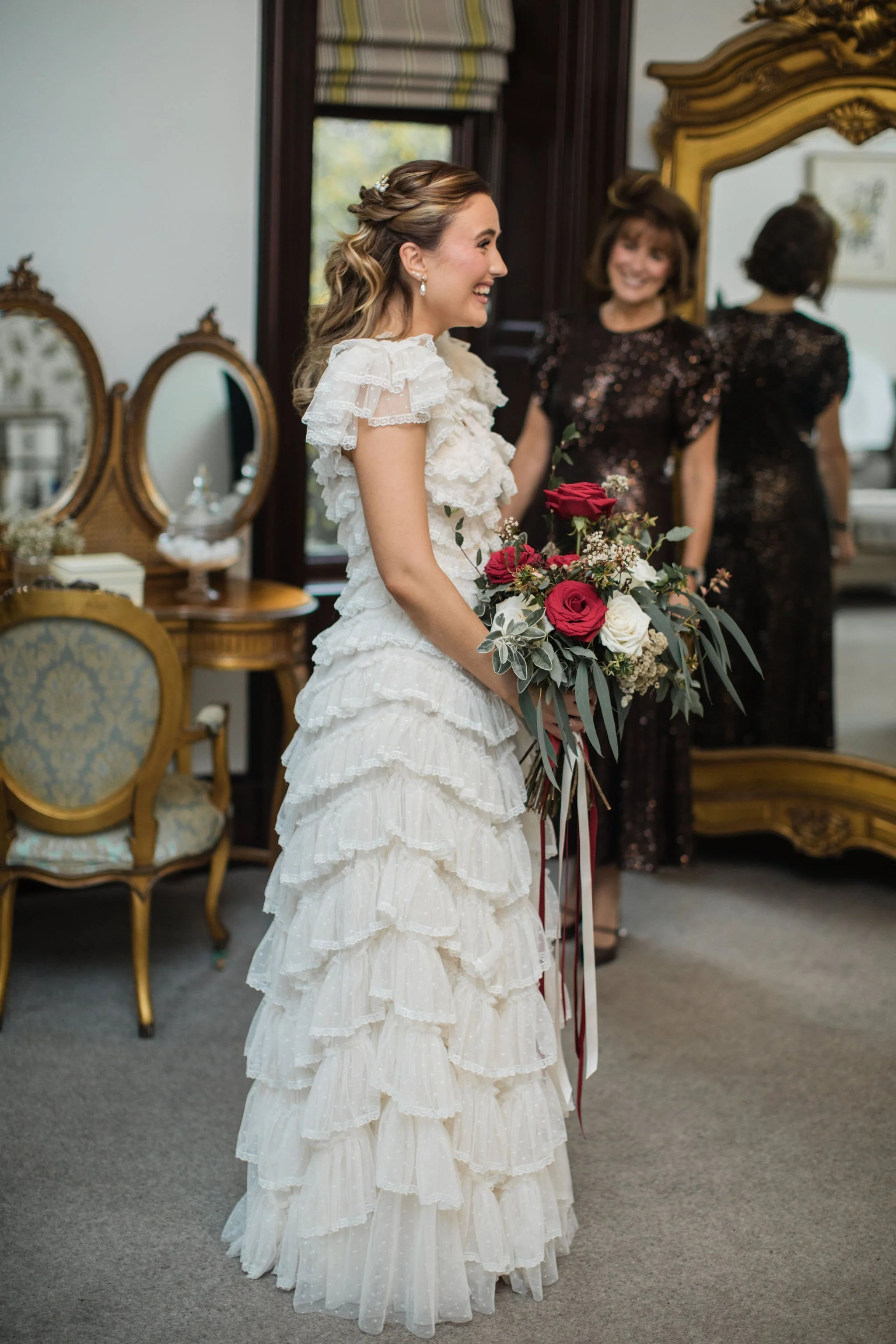 Timeless- authentic-wedding-photography-luxuryfeel-theoldhallely26.jpg