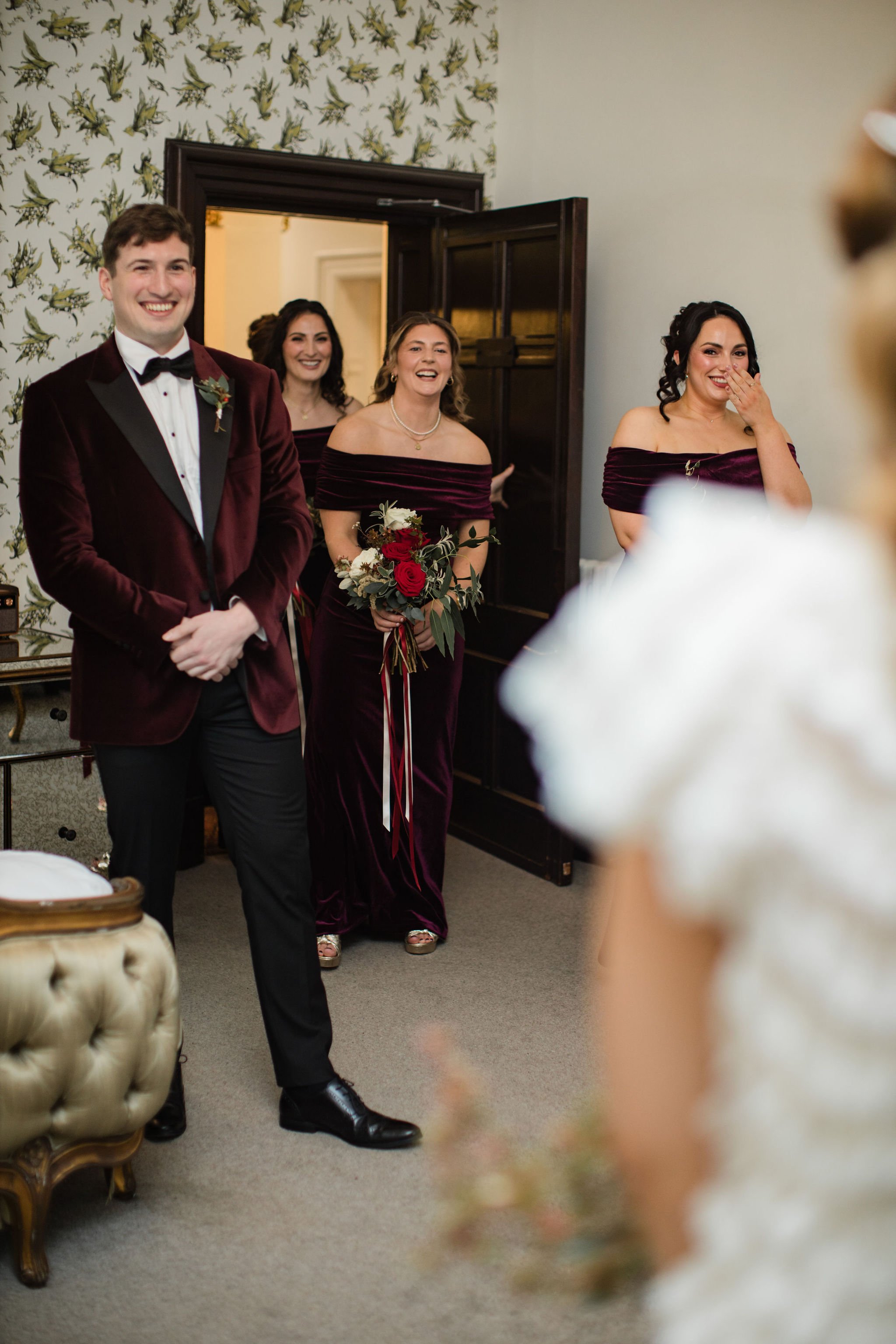 Timeless- authentic-wedding-photography-luxuryfeel-theoldhallely28.jpg