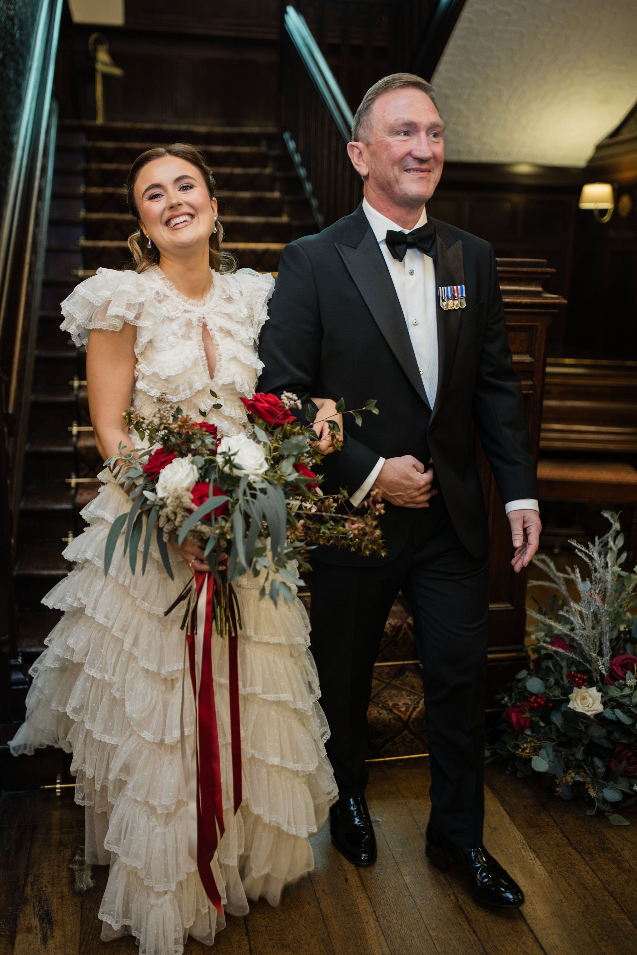 Timeless- authentic-wedding-photography-luxuryfeel-theoldhallely31.jpg